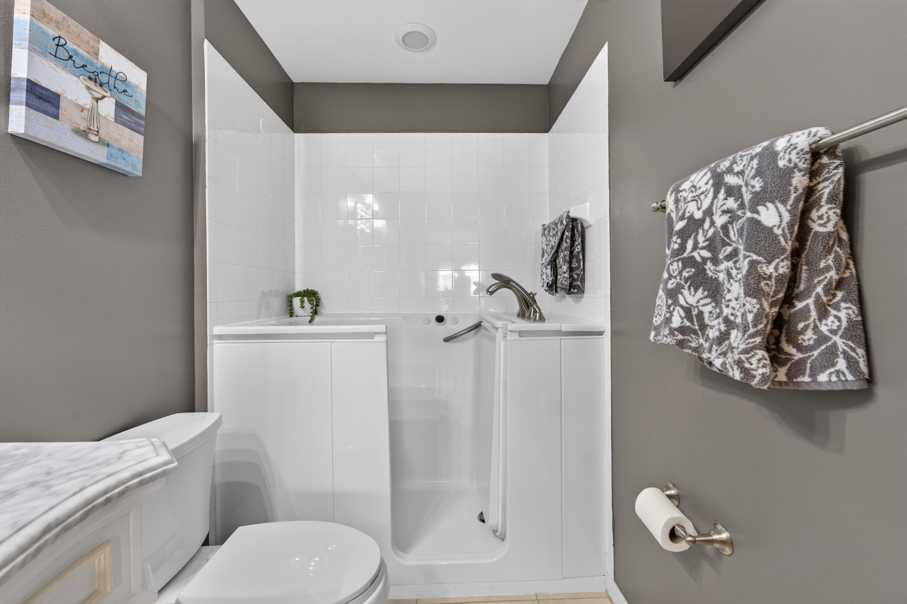 8116 Cormyour Way Property Photo 27
