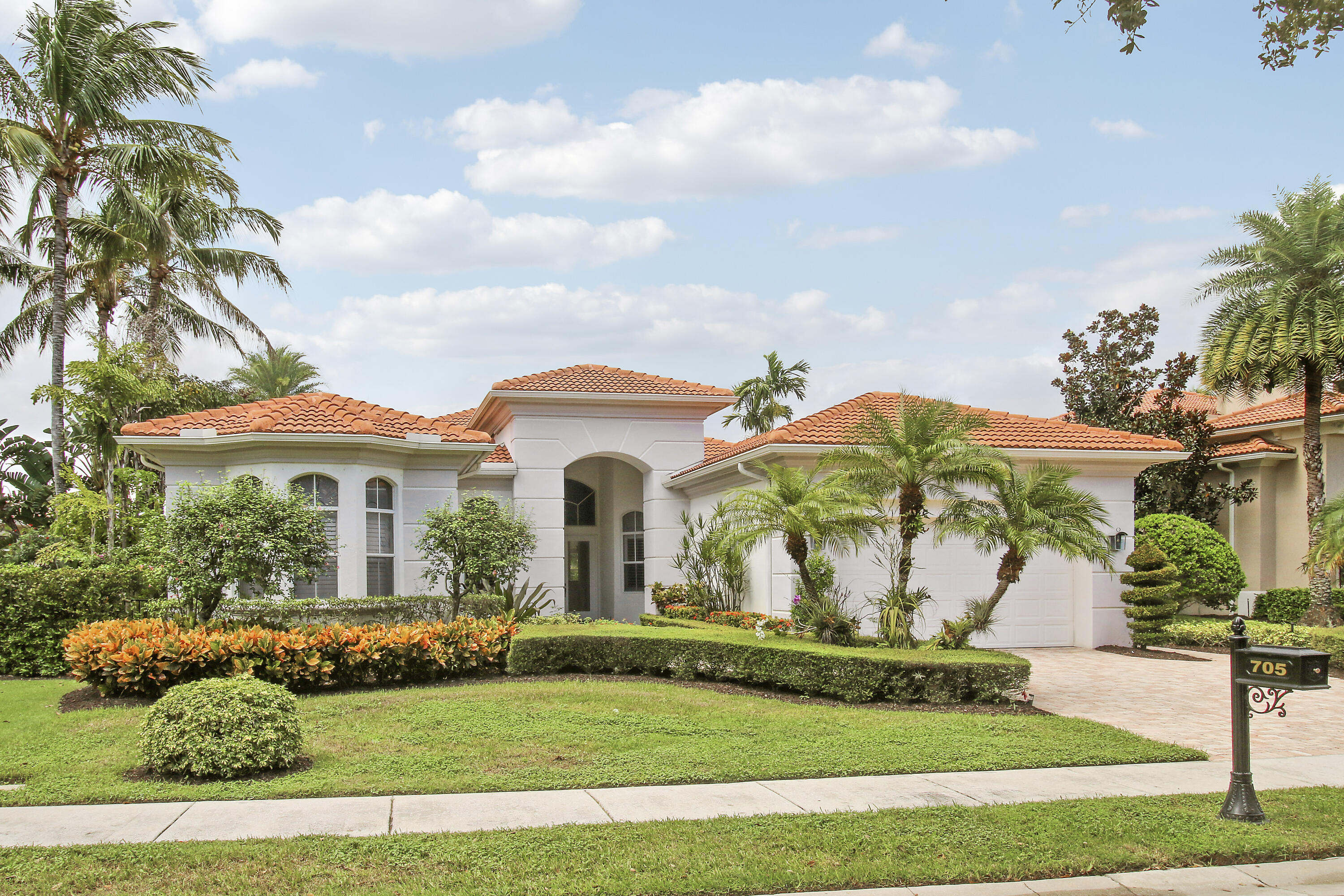 705 Cote Azur Drive Property Photo 1