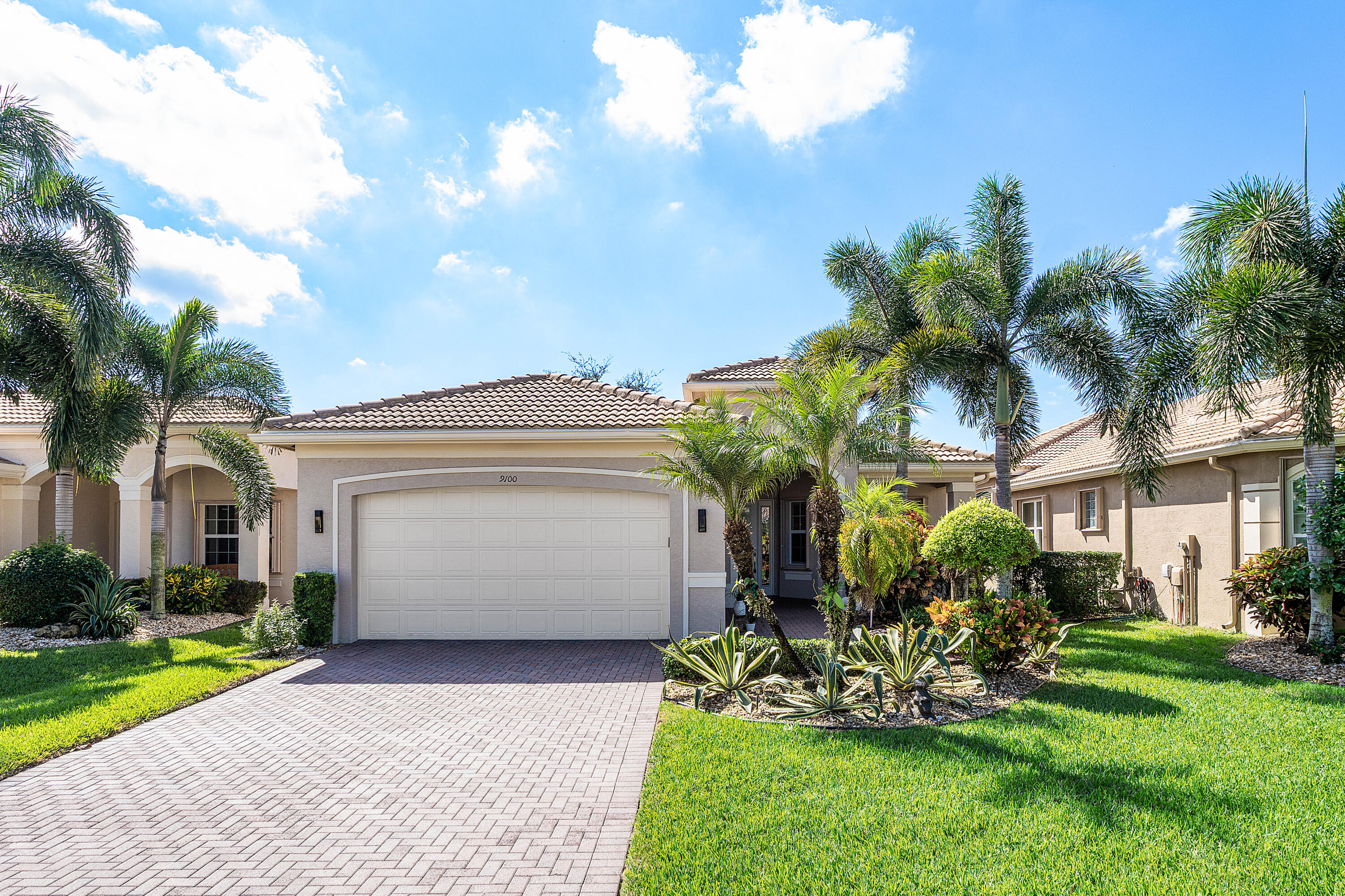 9100 Greenstone Ridge Way Property Photo 1