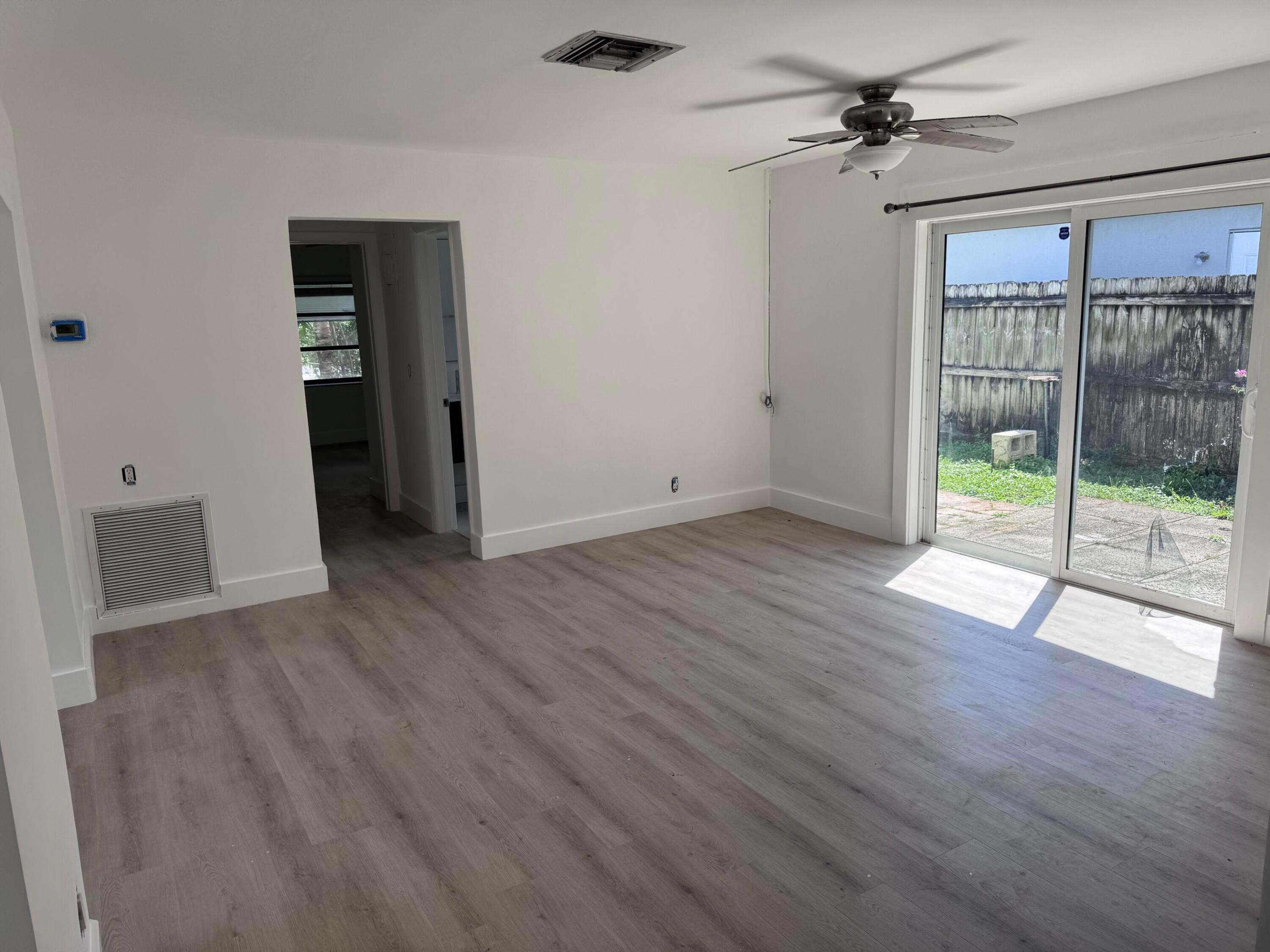 400 47th Street Property Photo 6