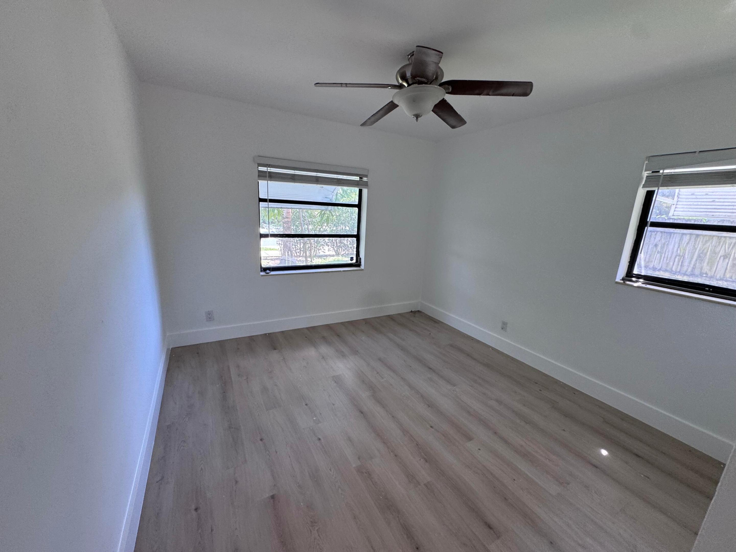 400 47th Street Property Photo 12