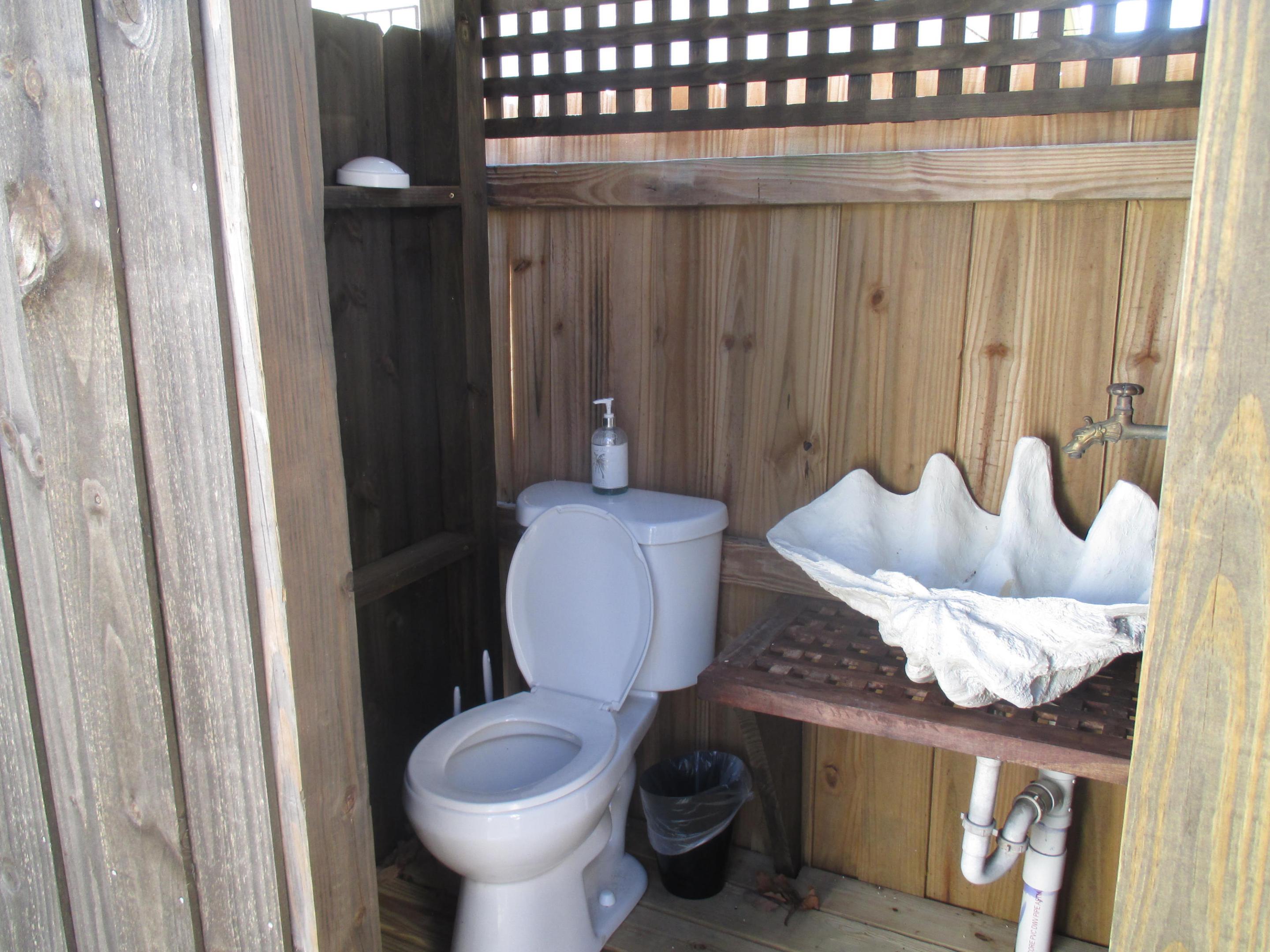 400 47th Street Property Photo 14
