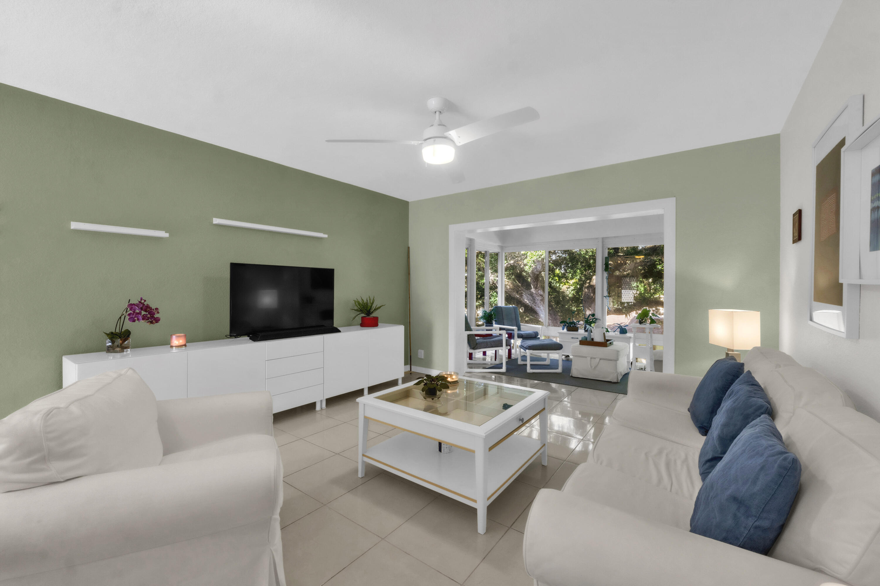 5141 W OAKLAND PARK Boulevard 311 Property Photo 1