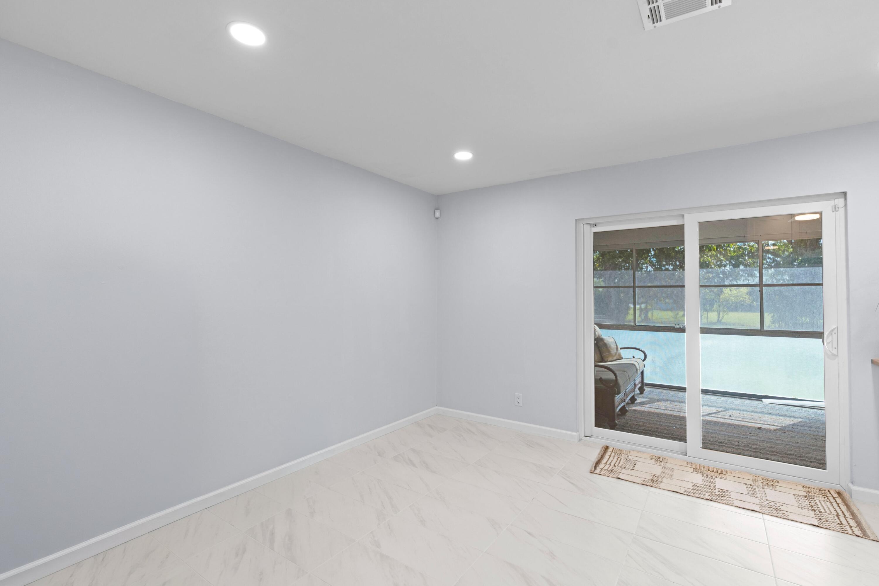 324 Sandpiper Avenue Property Photo 14