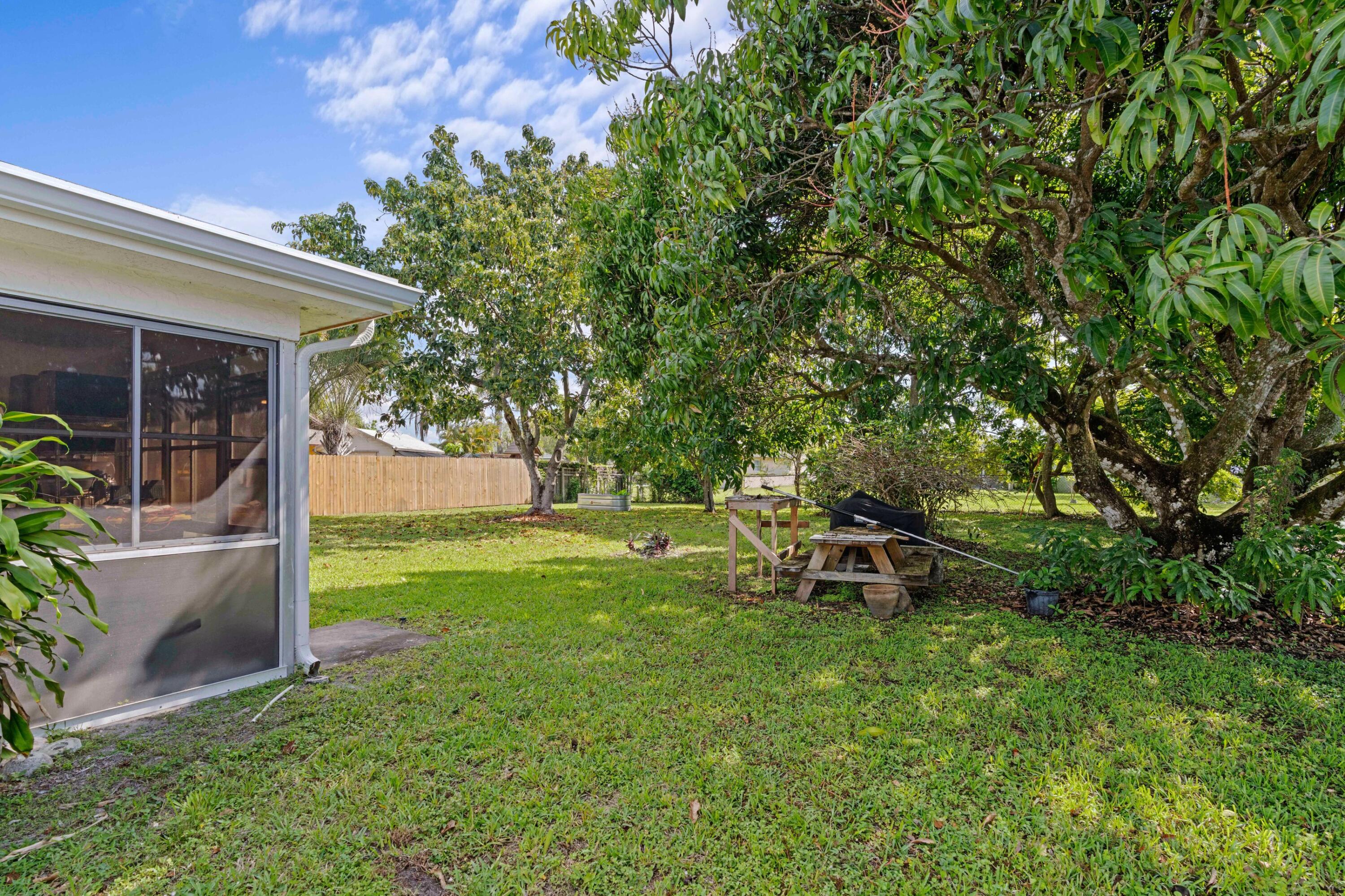 324 Sandpiper Avenue Property Photo 30