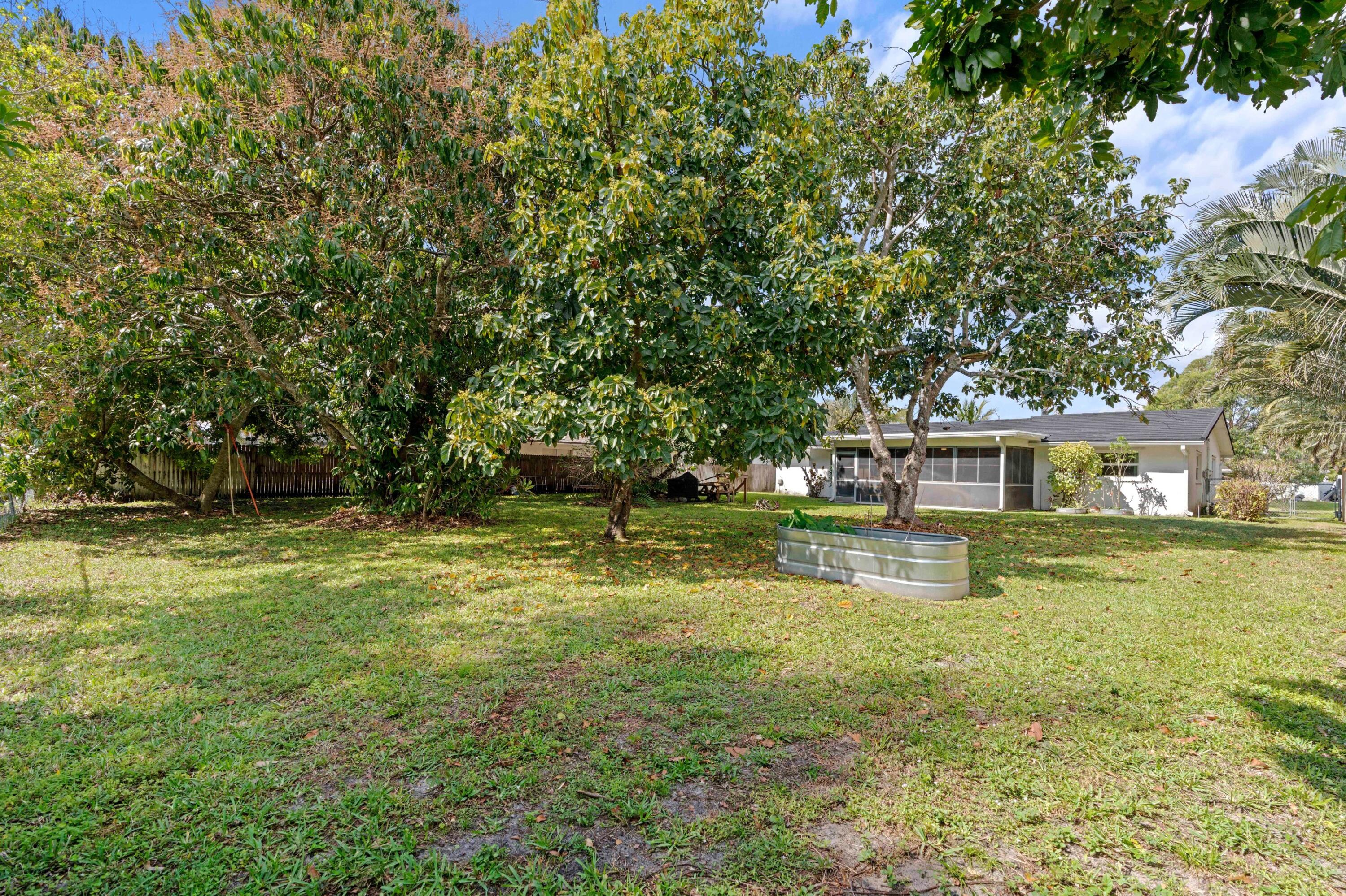 324 Sandpiper Avenue Property Photo 32