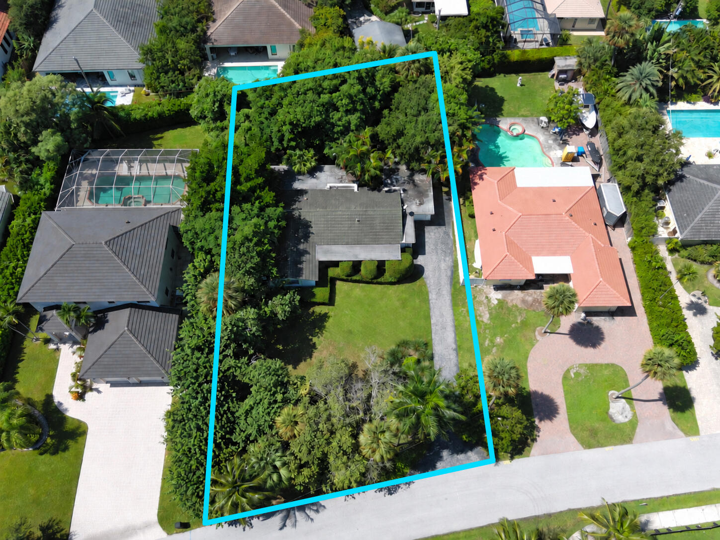 417 Se Atlantic Drive Property Photo 3