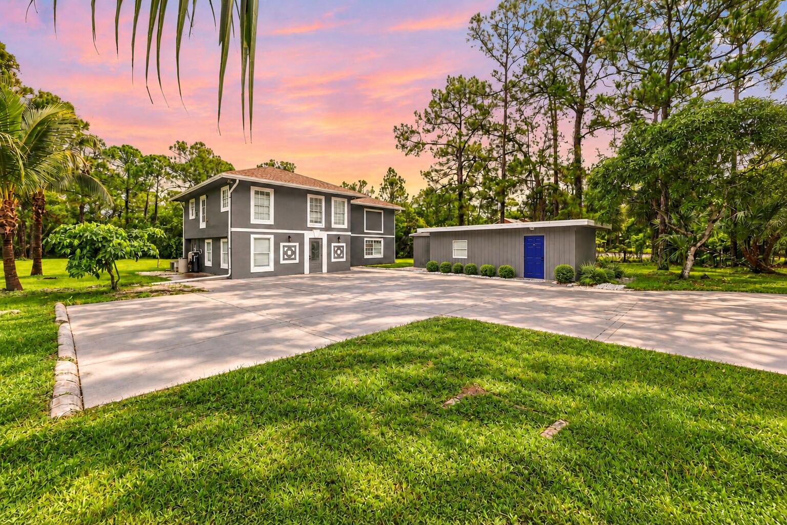 11193 49th Street N Property Photo 1