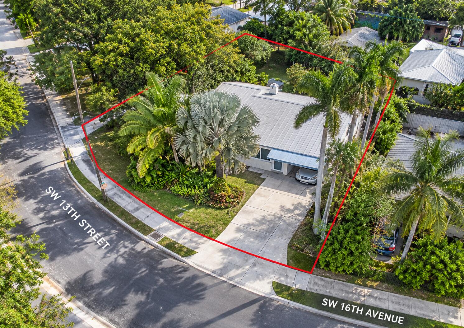 600 SW 13TH Street Property Photo 1