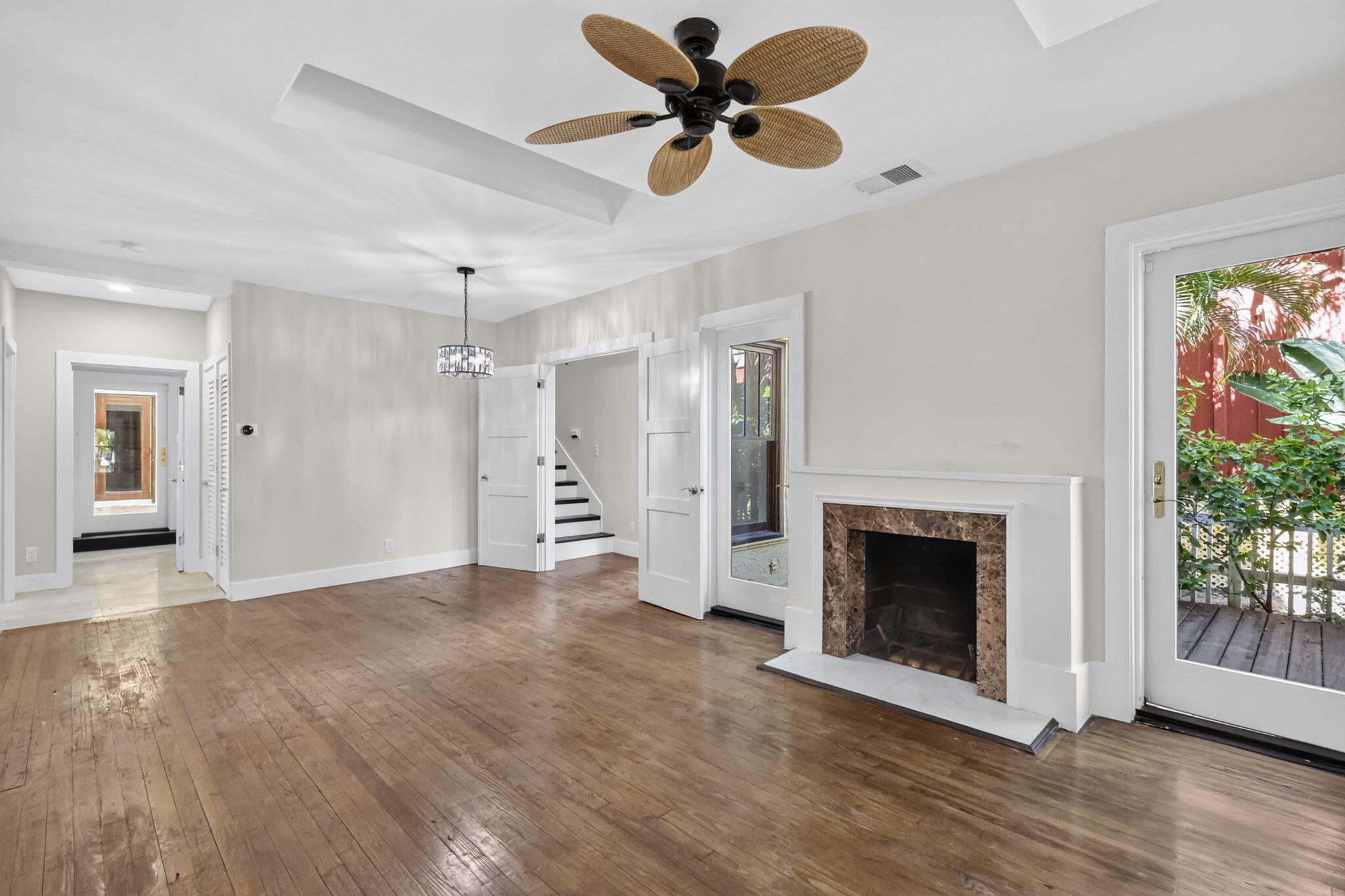 106 Se 7th Avenue 1 Property Photo 17