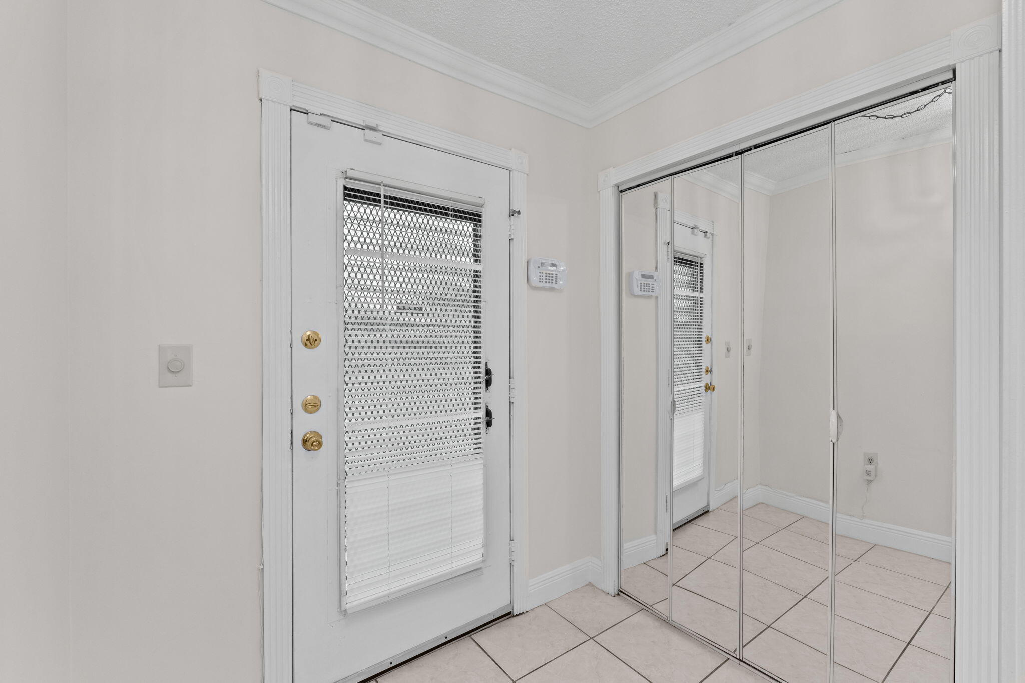 6085 N Sabal Palm Boulevard 107 Property Photo 3