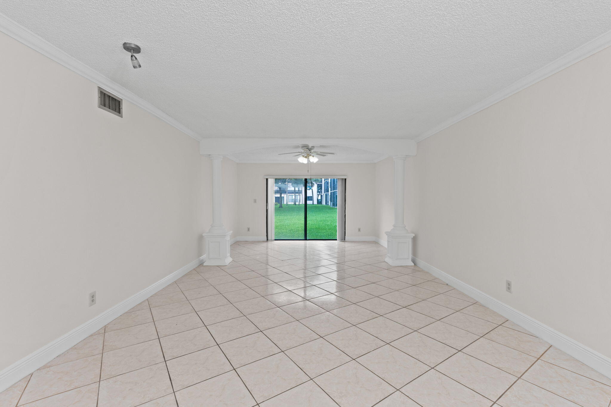 6085 N Sabal Palm Boulevard 107 Property Photo 8