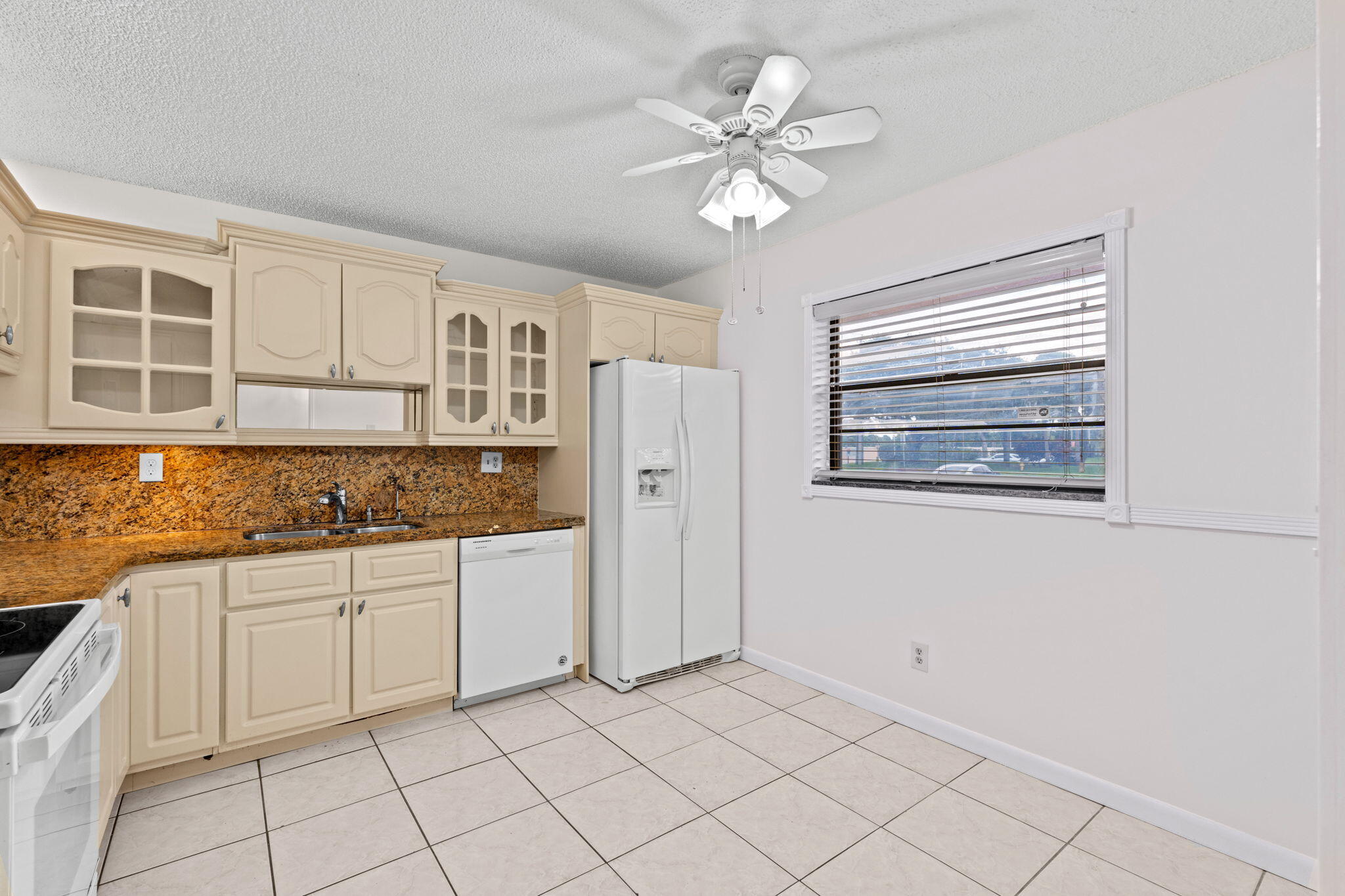 6085 N Sabal Palm Boulevard 107 Property Photo 15