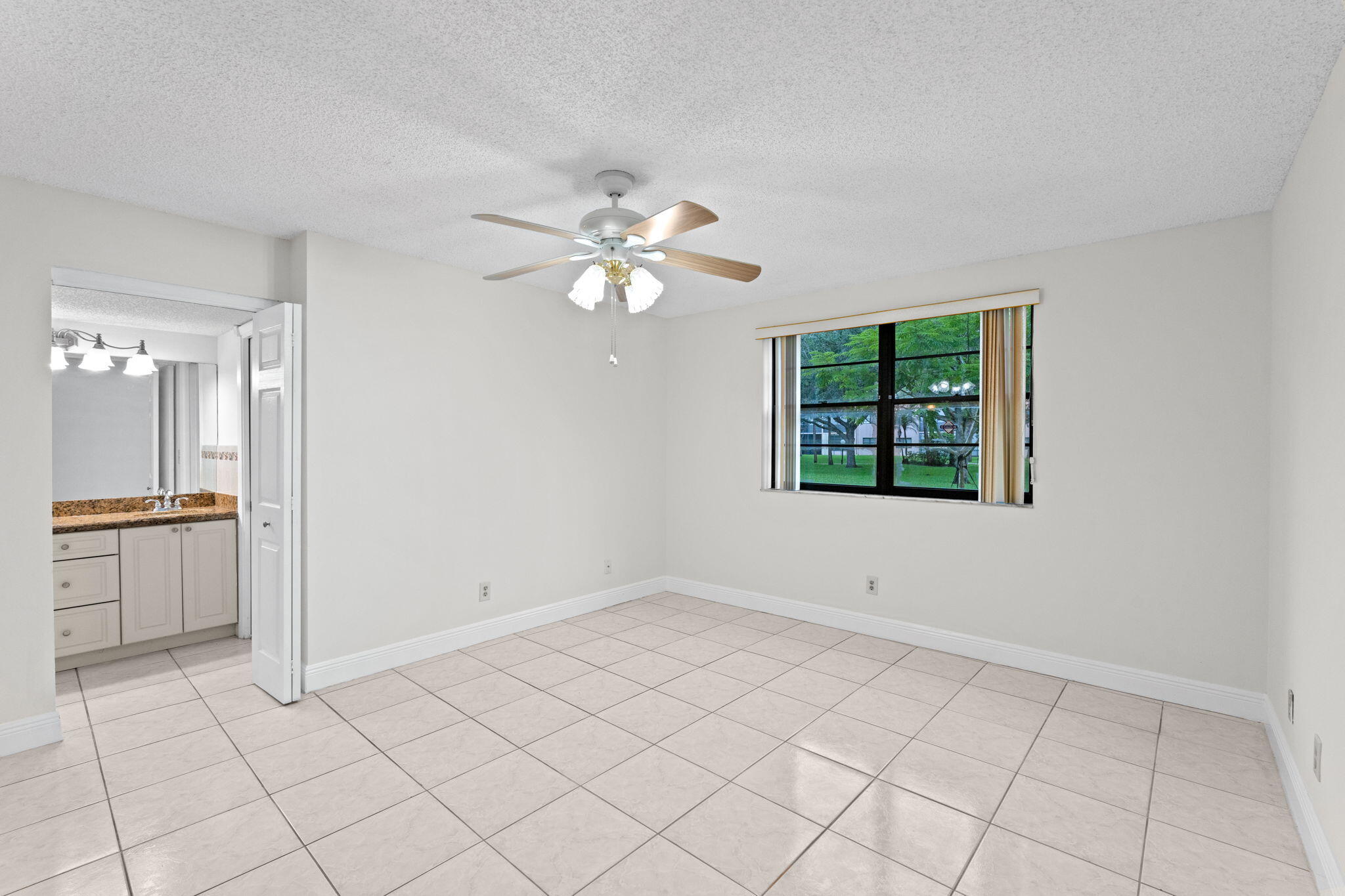 6085 N Sabal Palm Boulevard 107 Property Photo 20