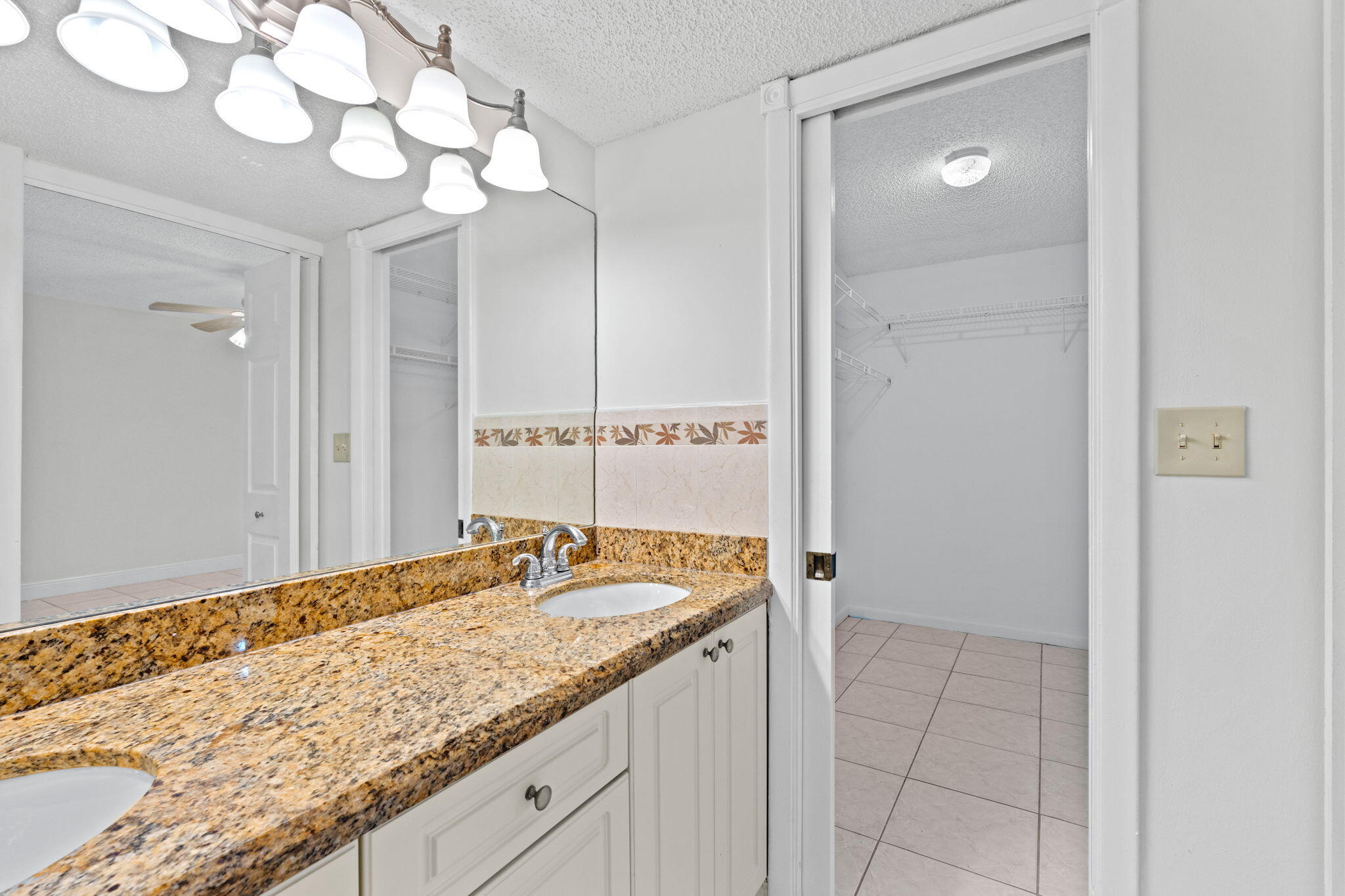 6085 N Sabal Palm Boulevard 107 Property Photo 21