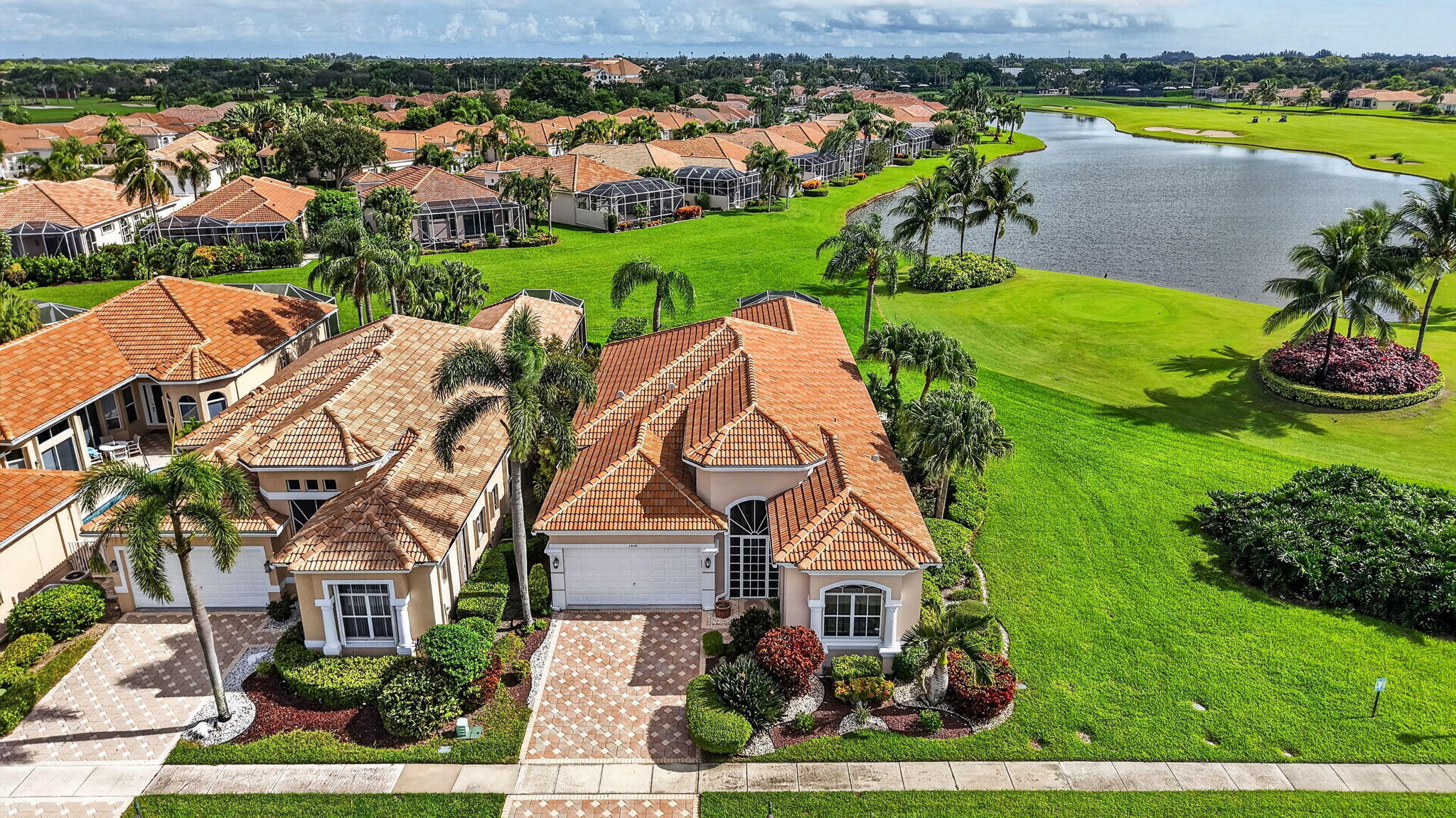 7038 Fairway Lakes Drive Property Photo 1