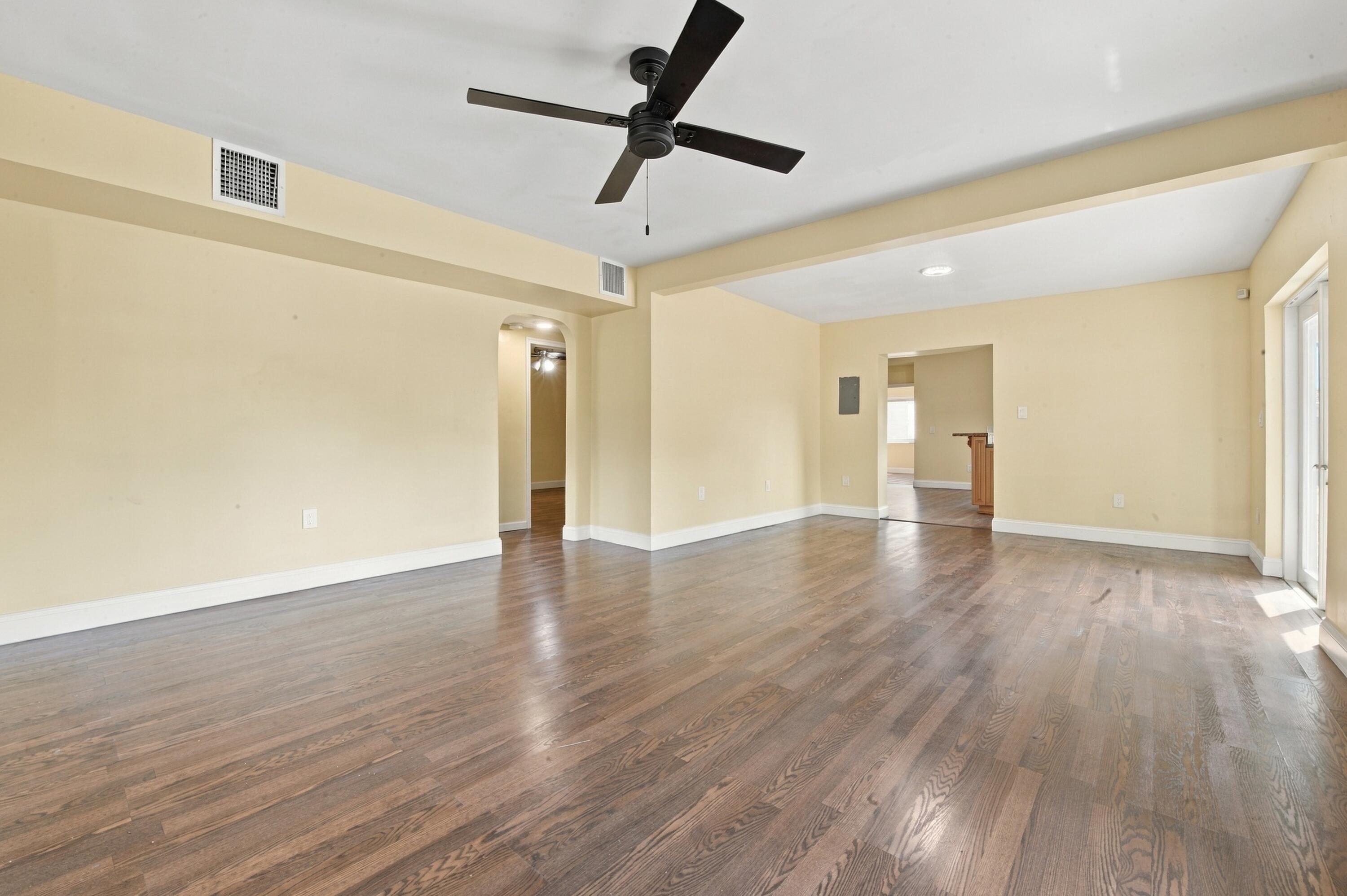 6824 Sw 5th Street Property Photo 9