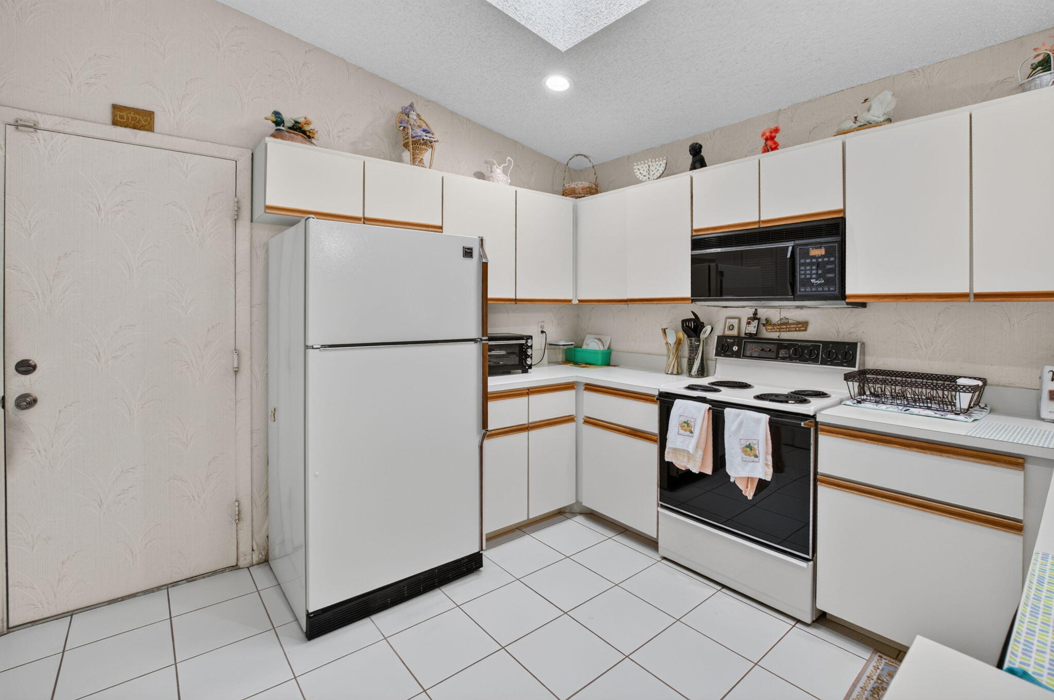 4831 Yardarm Lane Property Photo 23