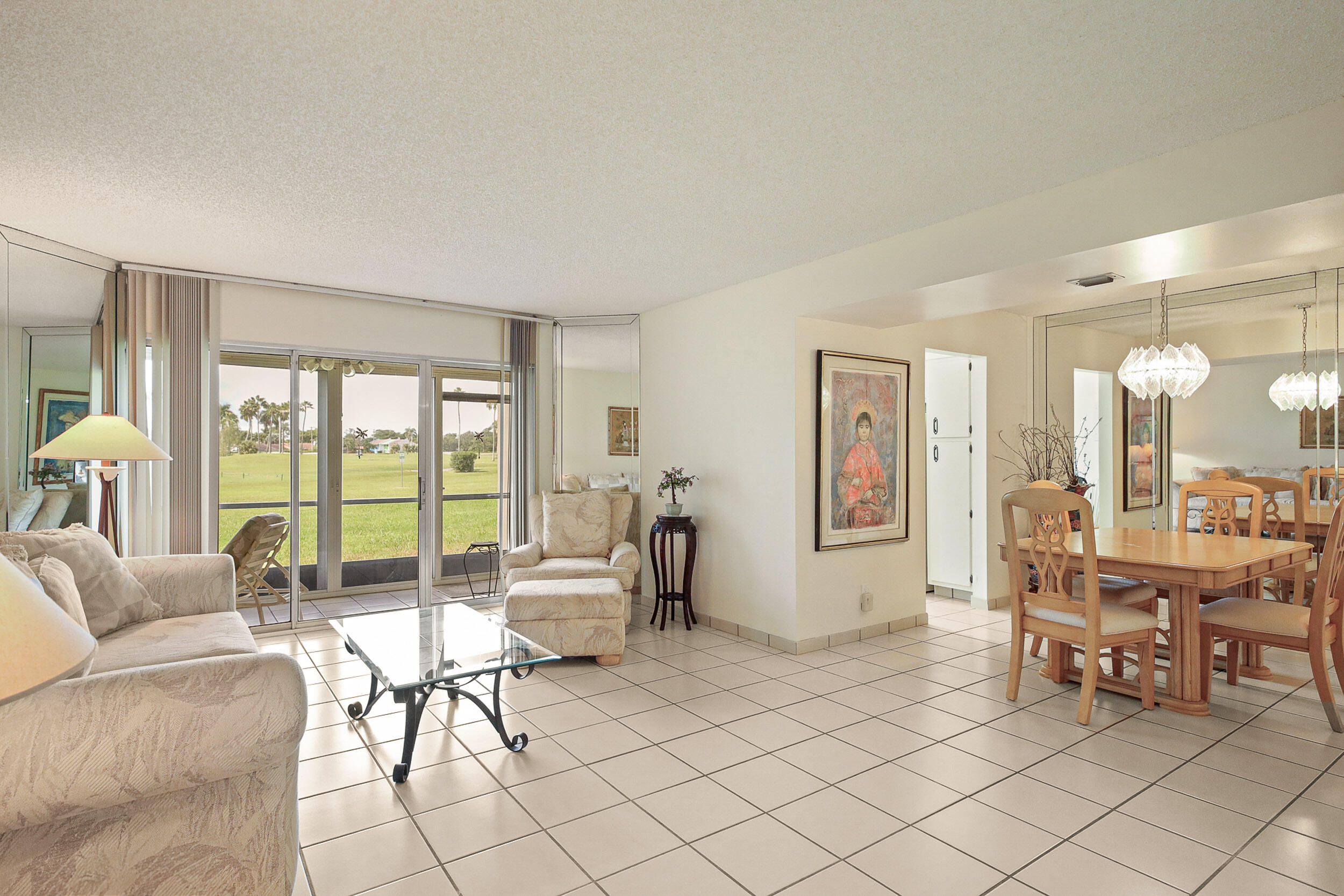 3951 Via Poinciana 114 Property Photo 1