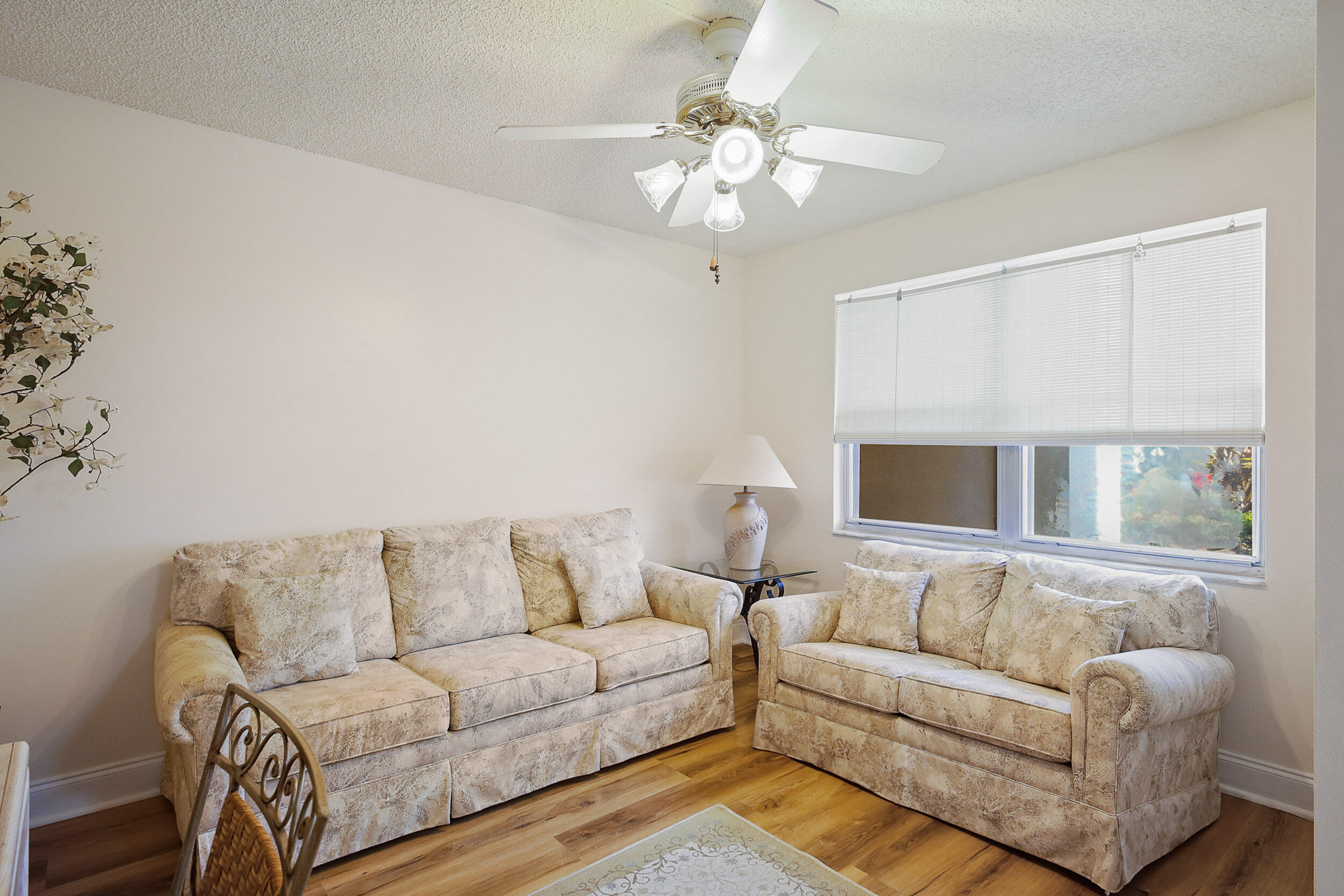 3951 Via Poinciana 114 Property Photo 12