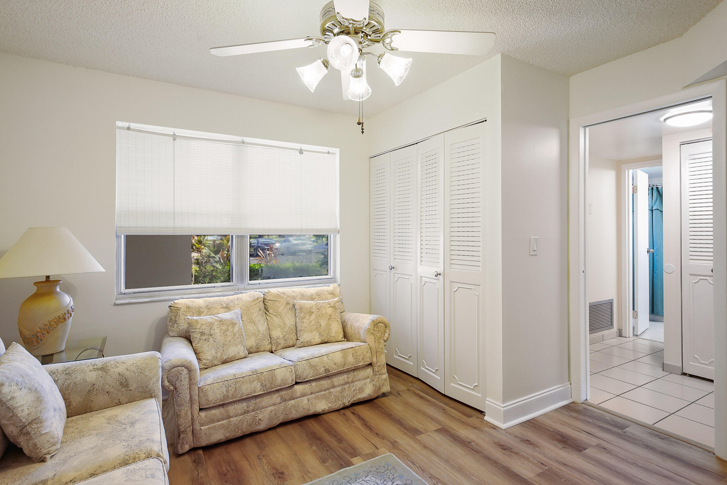 3951 Via Poinciana 114 Property Photo 13