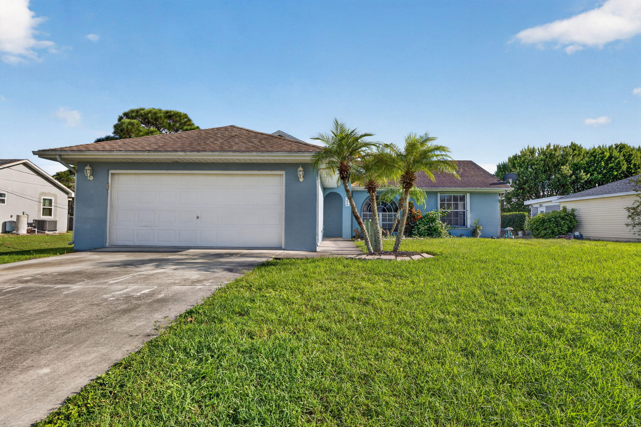 254 Sw Starfish Avenue Property Photo 1