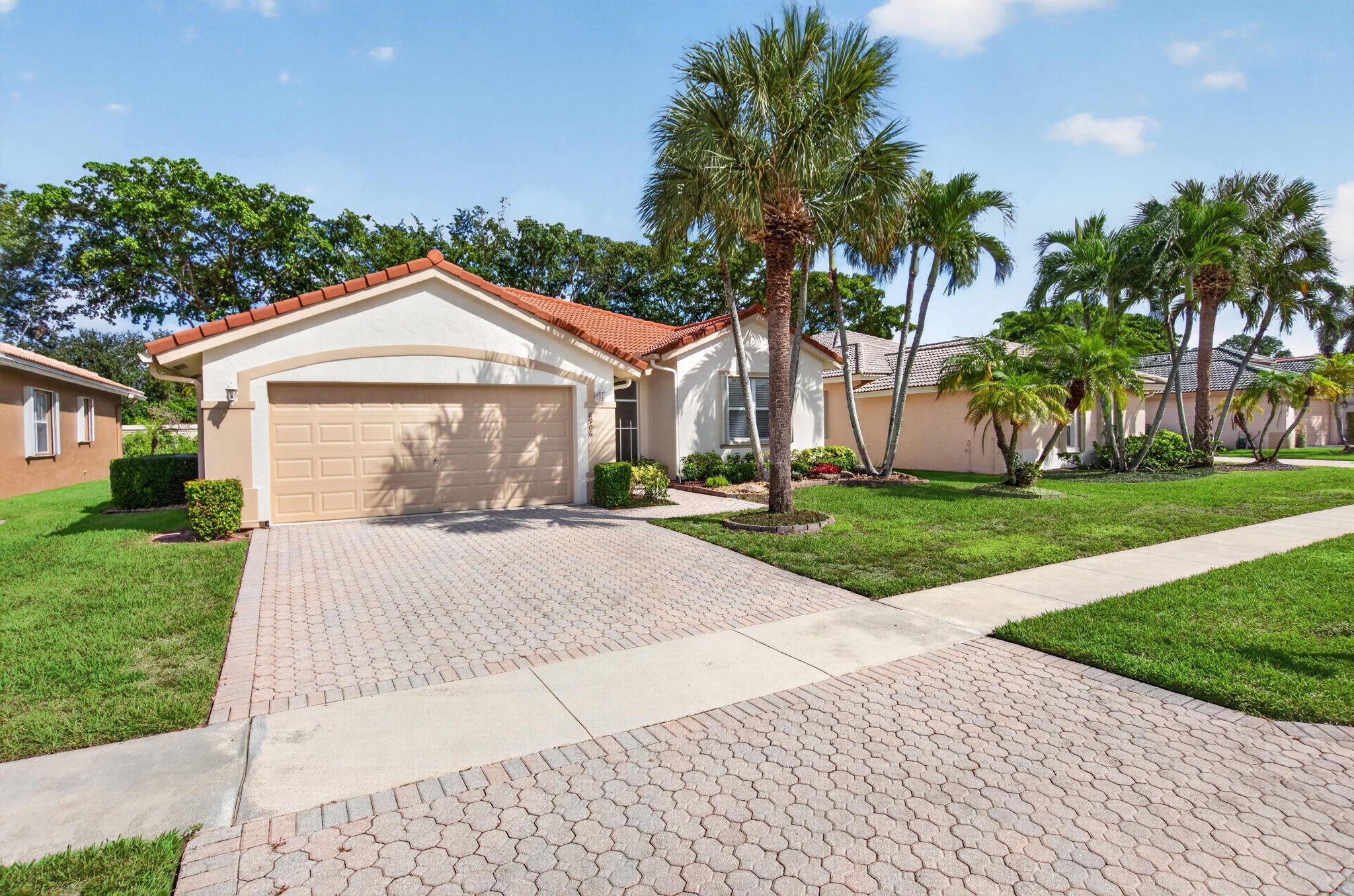 8906 Via Tuscany Drive Property Photo 1