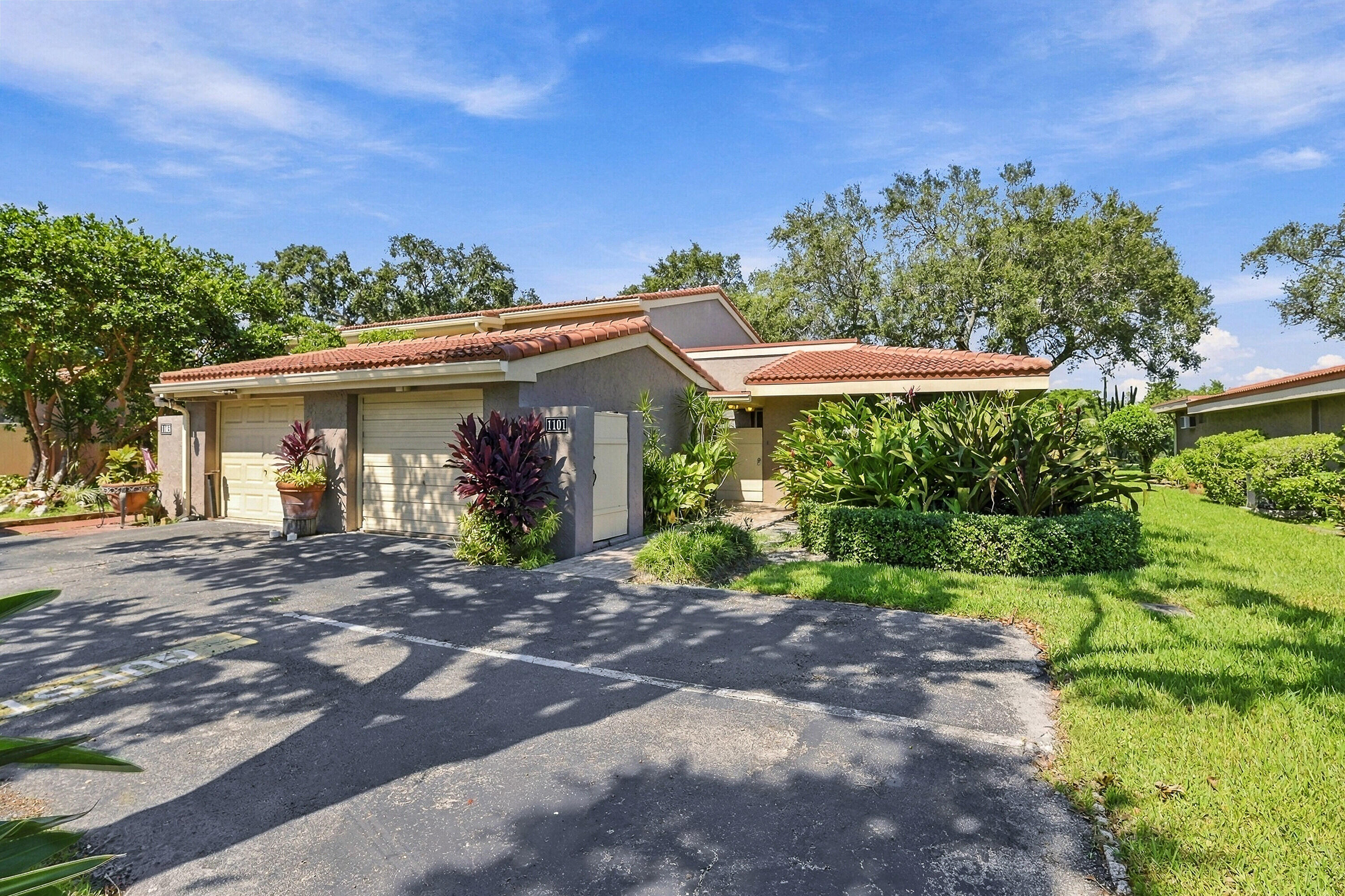 1101 SAINT ANDREWS Road 4