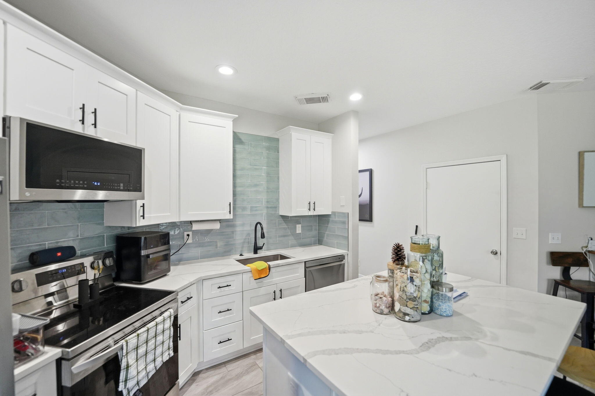 10053 Perfect Drive 61 Property Photo 1