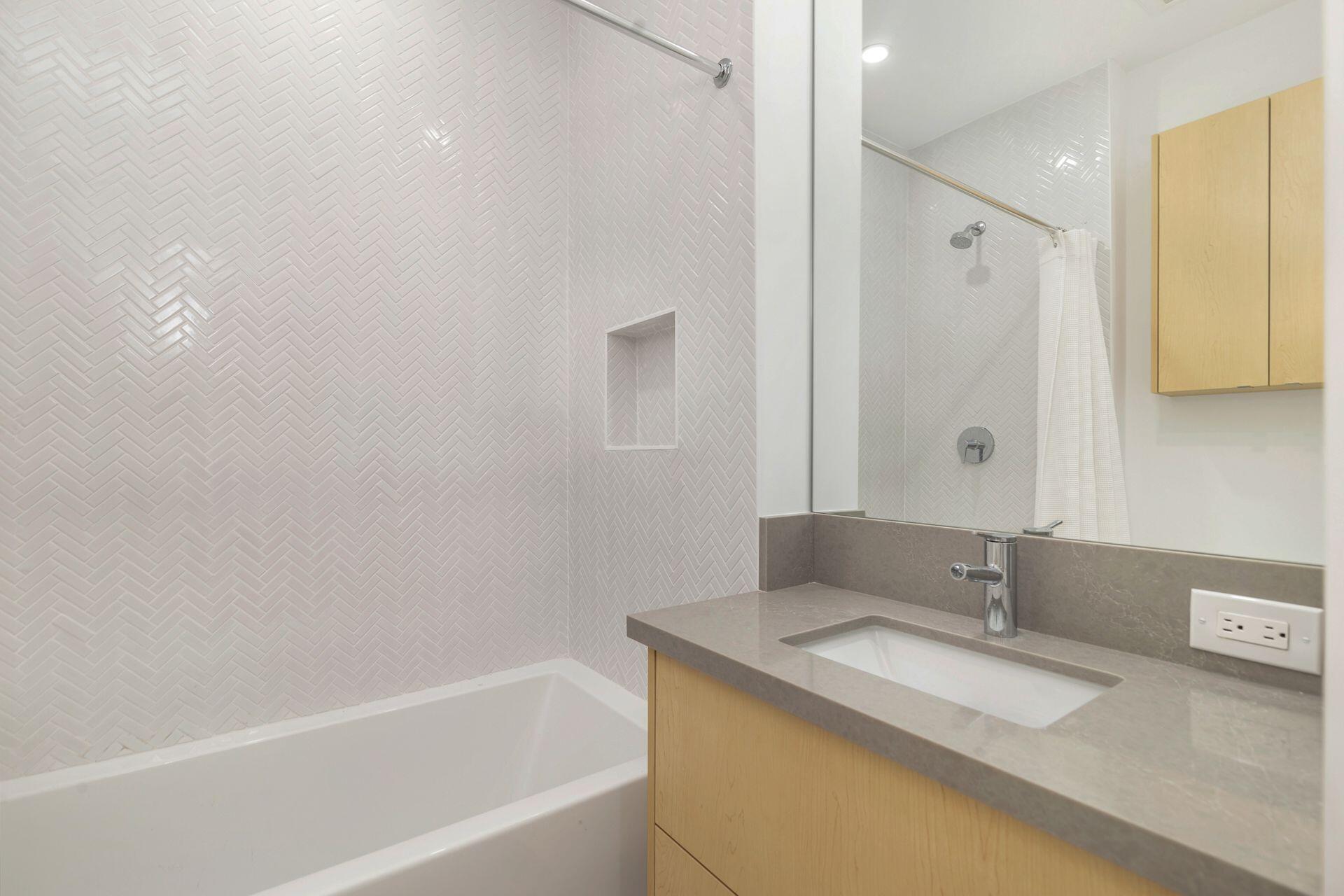7512 W Lake Drive Property Photo 17