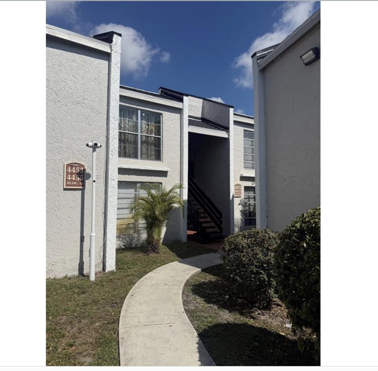 4457 Treehouse Lane C Property Photo 1