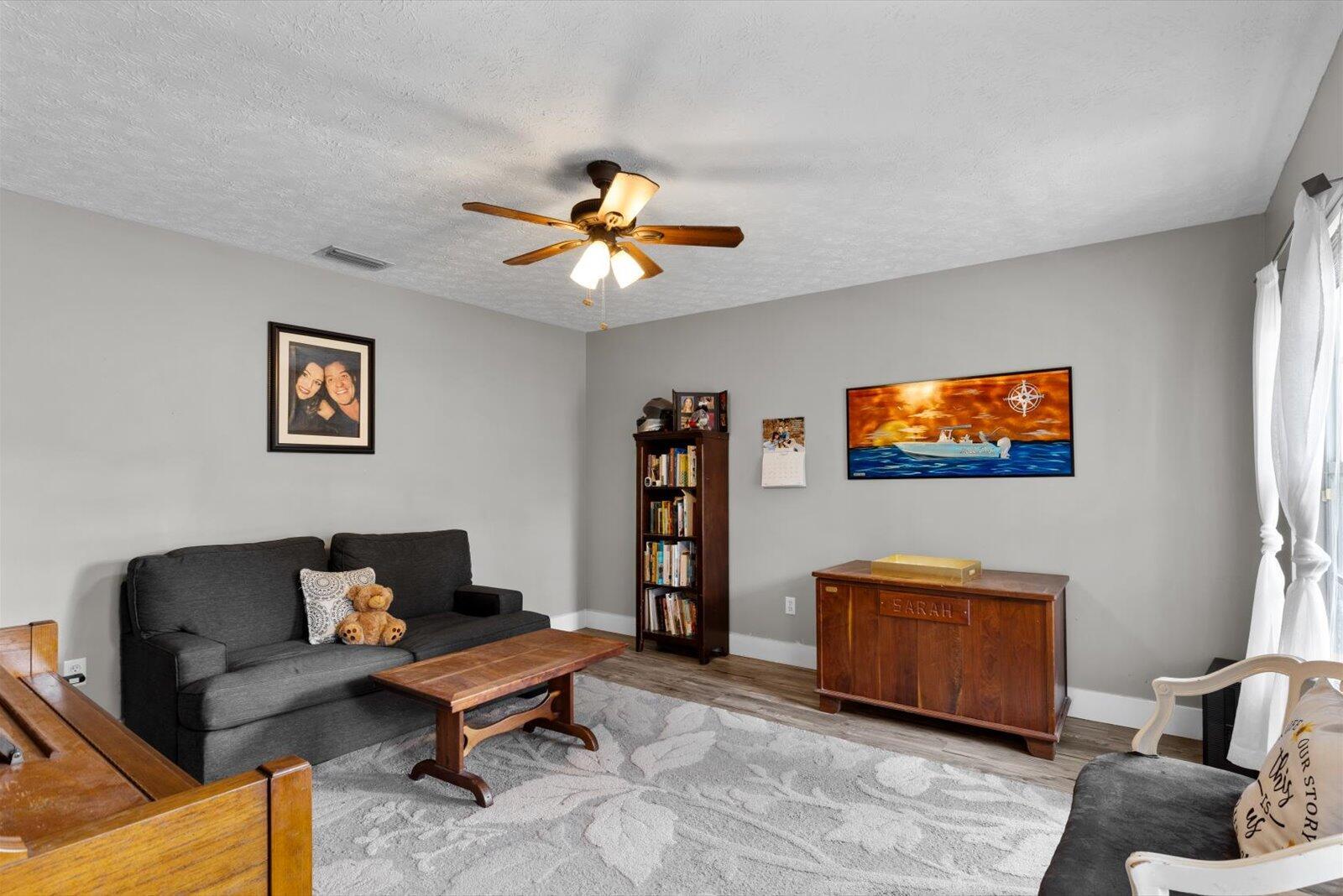 10612 Pine Cone Lane Property Photo 14