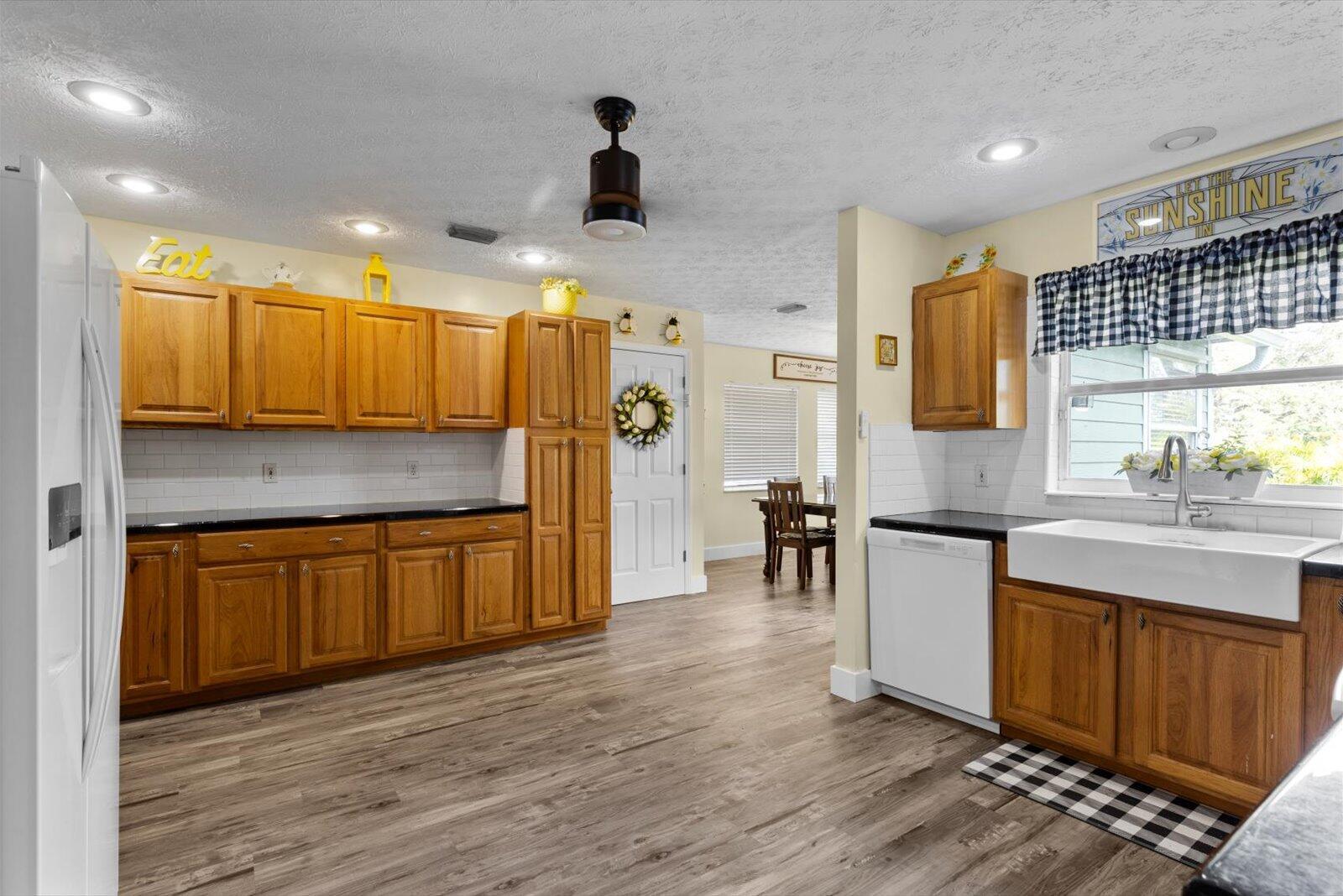 10612 Pine Cone Lane Property Photo 20