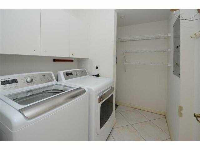 7715 Southampton Terrace 415 Property Photo 14
