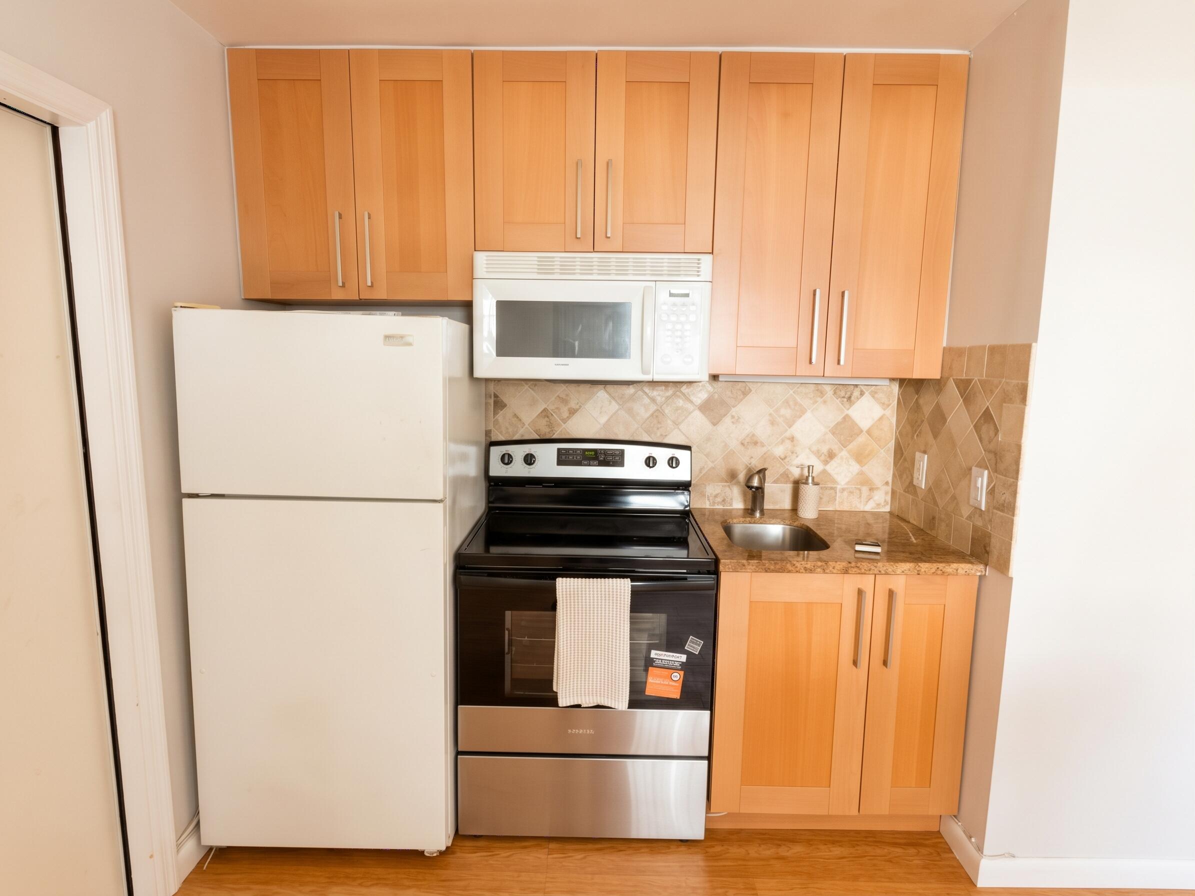 713 SE 18th Street 1-5 Property Photo 1