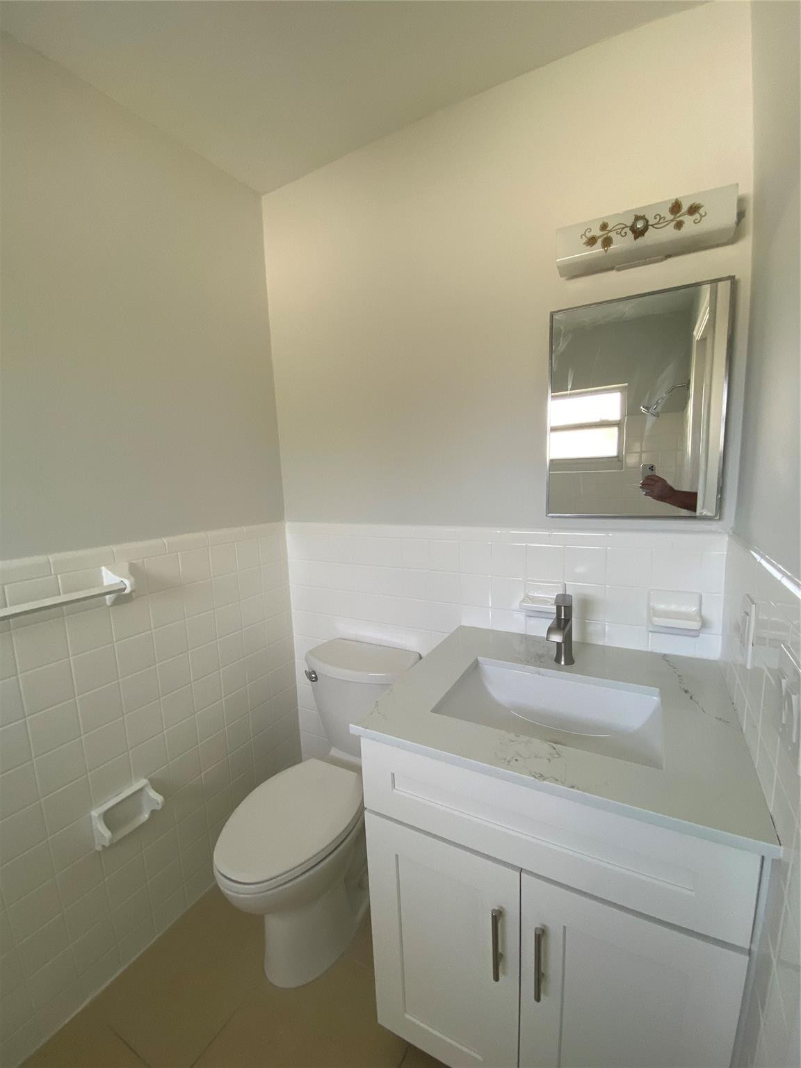 853 Se 4th Court 17 Property Photo 7