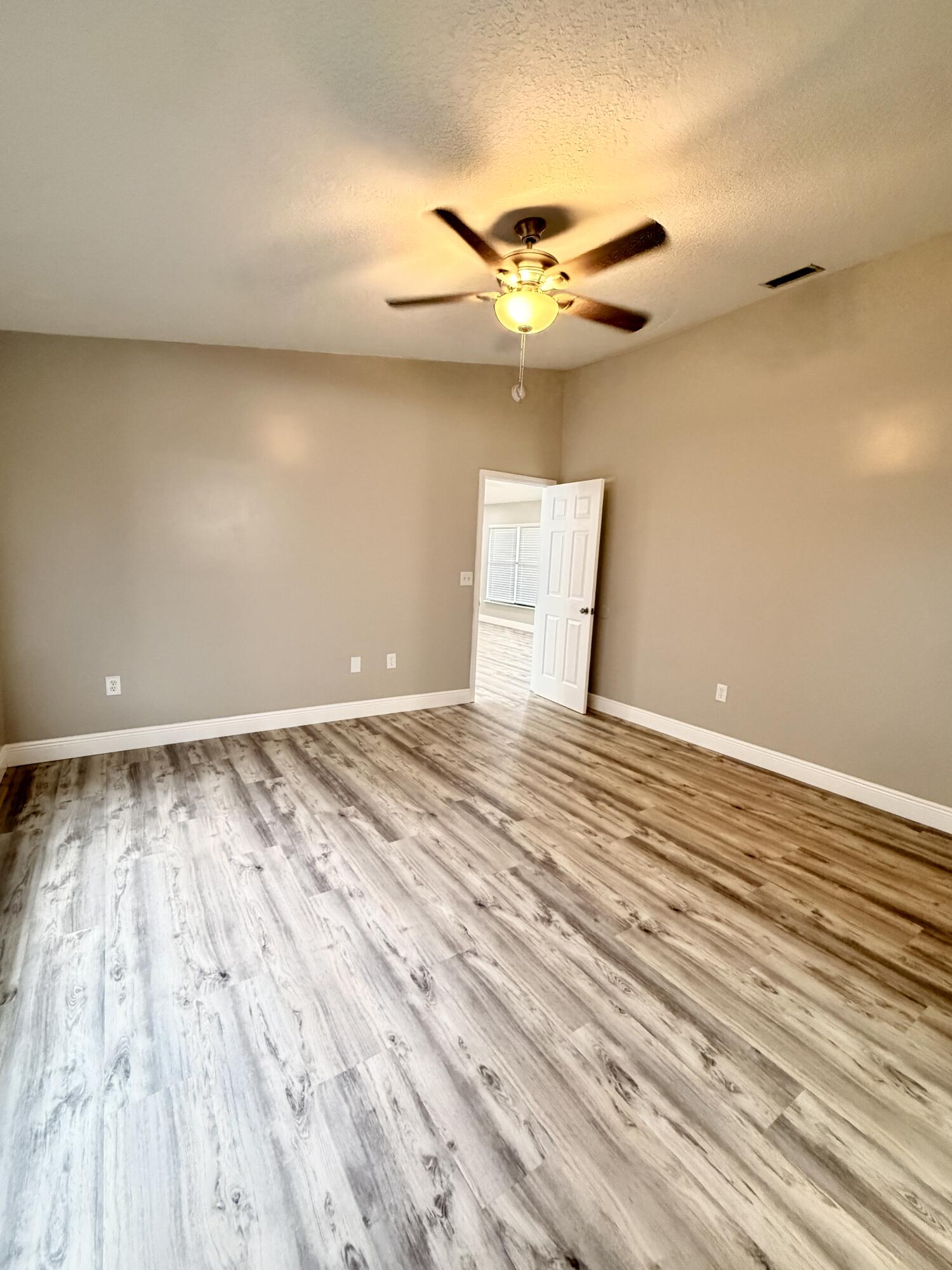 1051 Sw 83rd Avenue Property Photo 19