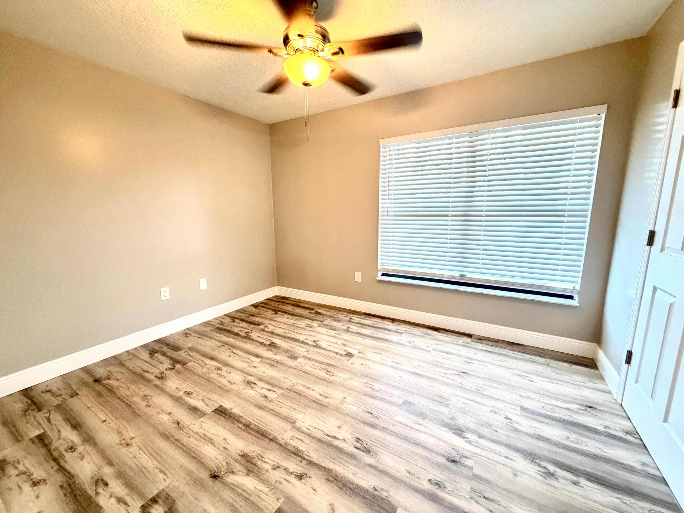 1051 Sw 83rd Avenue Property Photo 27