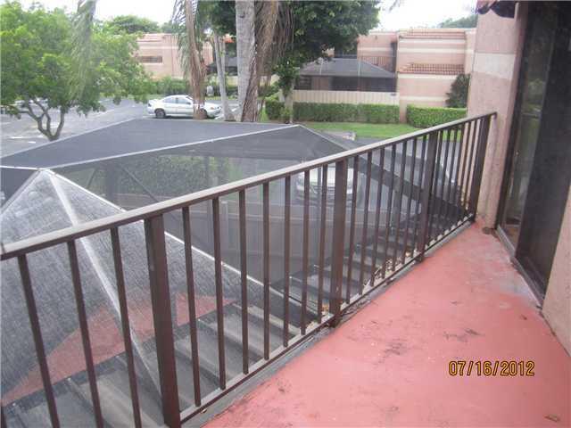 6125 Seven Springs Boulevard Property Photo 3