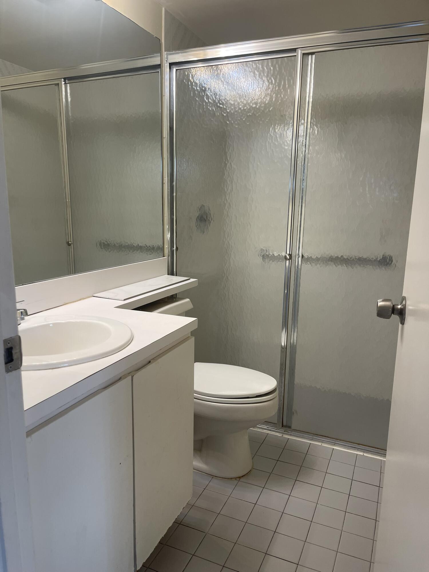 6125 Seven Springs Boulevard Property Photo 10