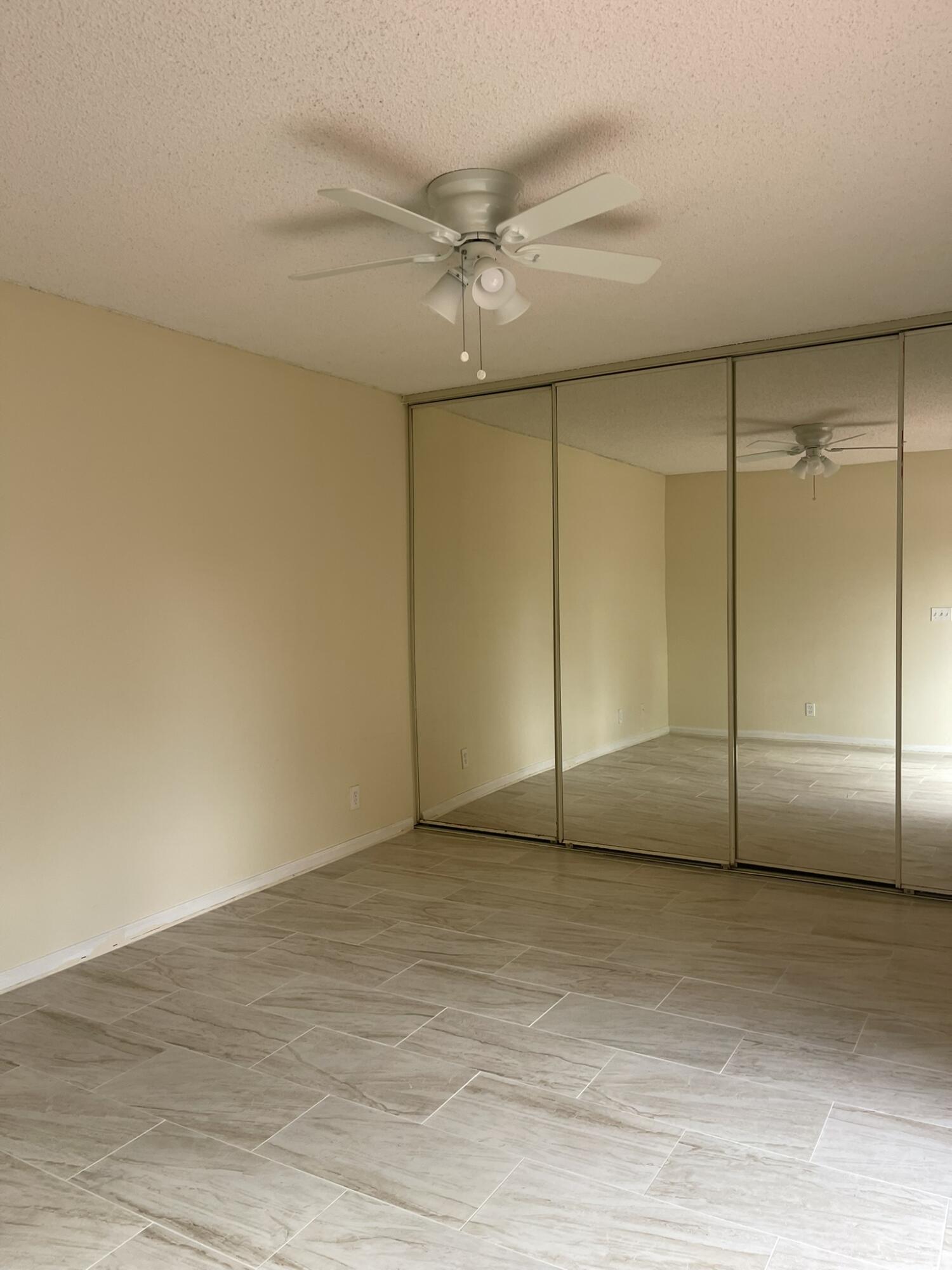 6125 Seven Springs Boulevard Property Photo 13