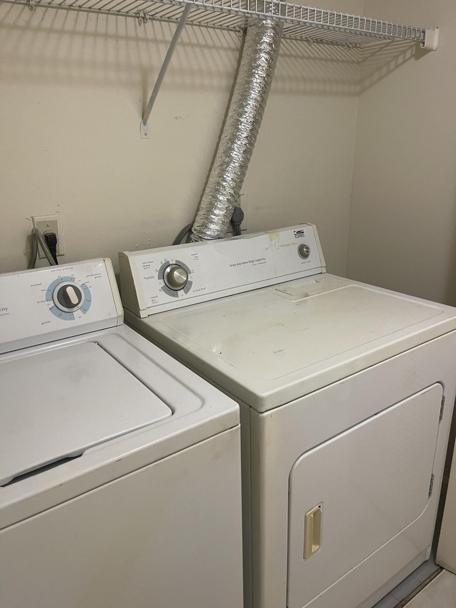 6125 Seven Springs Boulevard Property Photo 15