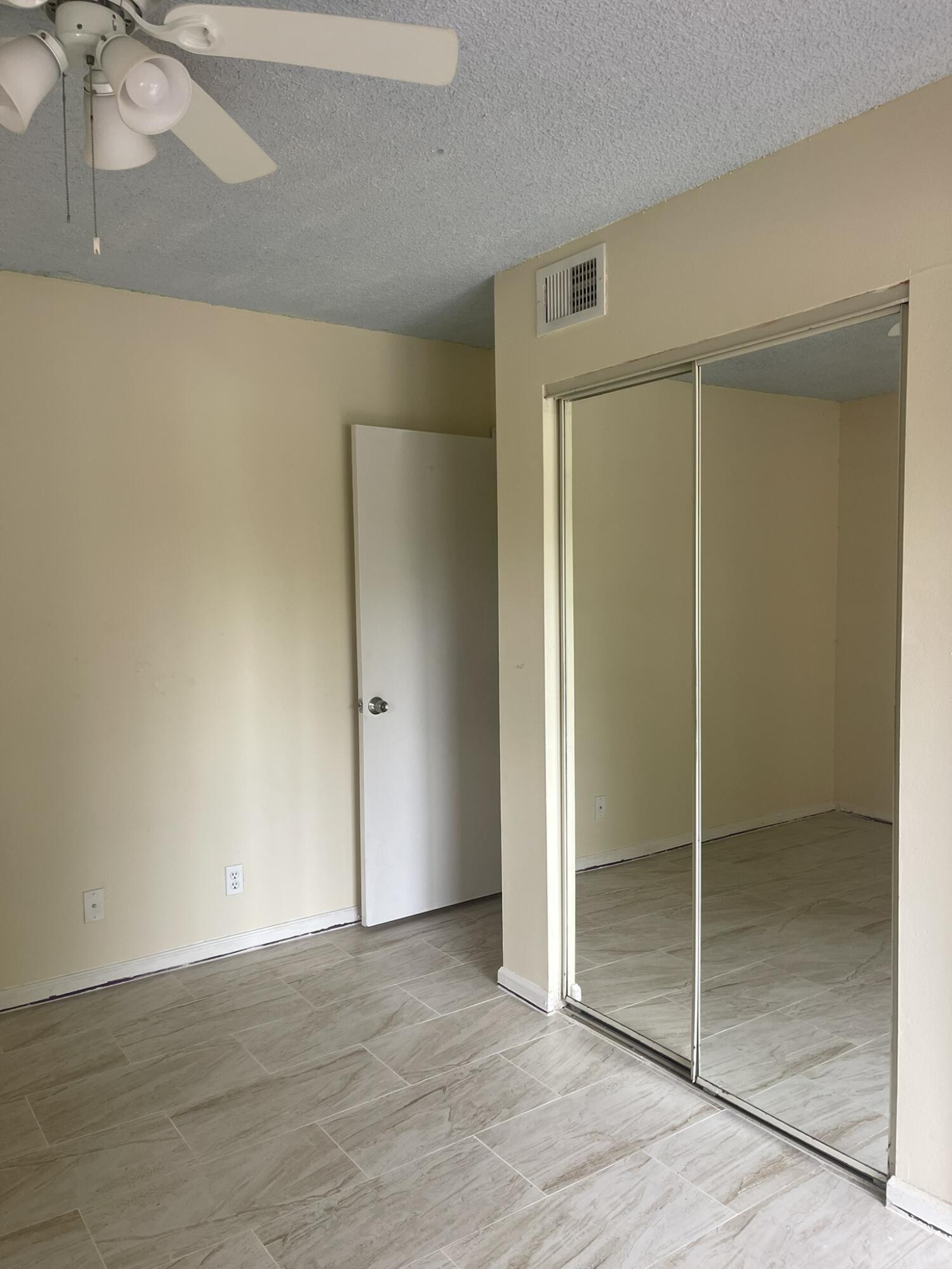 6125 Seven Springs Boulevard Property Photo 18