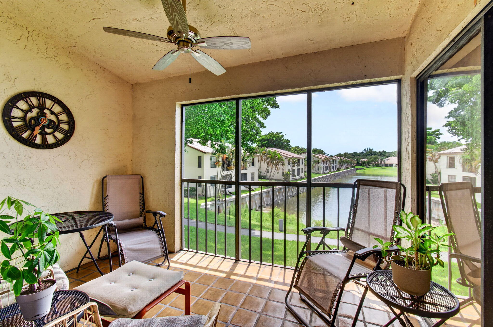 330 PALMWOOD Place 208