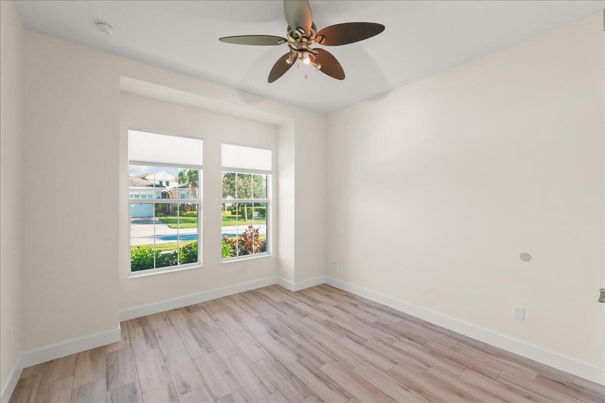 15976 Whippoorwill Circle Property Photo 11