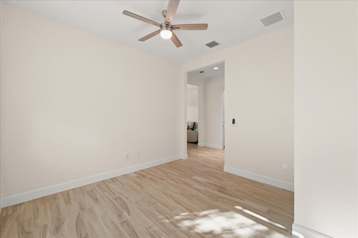 15976 Whippoorwill Circle Property Photo 14