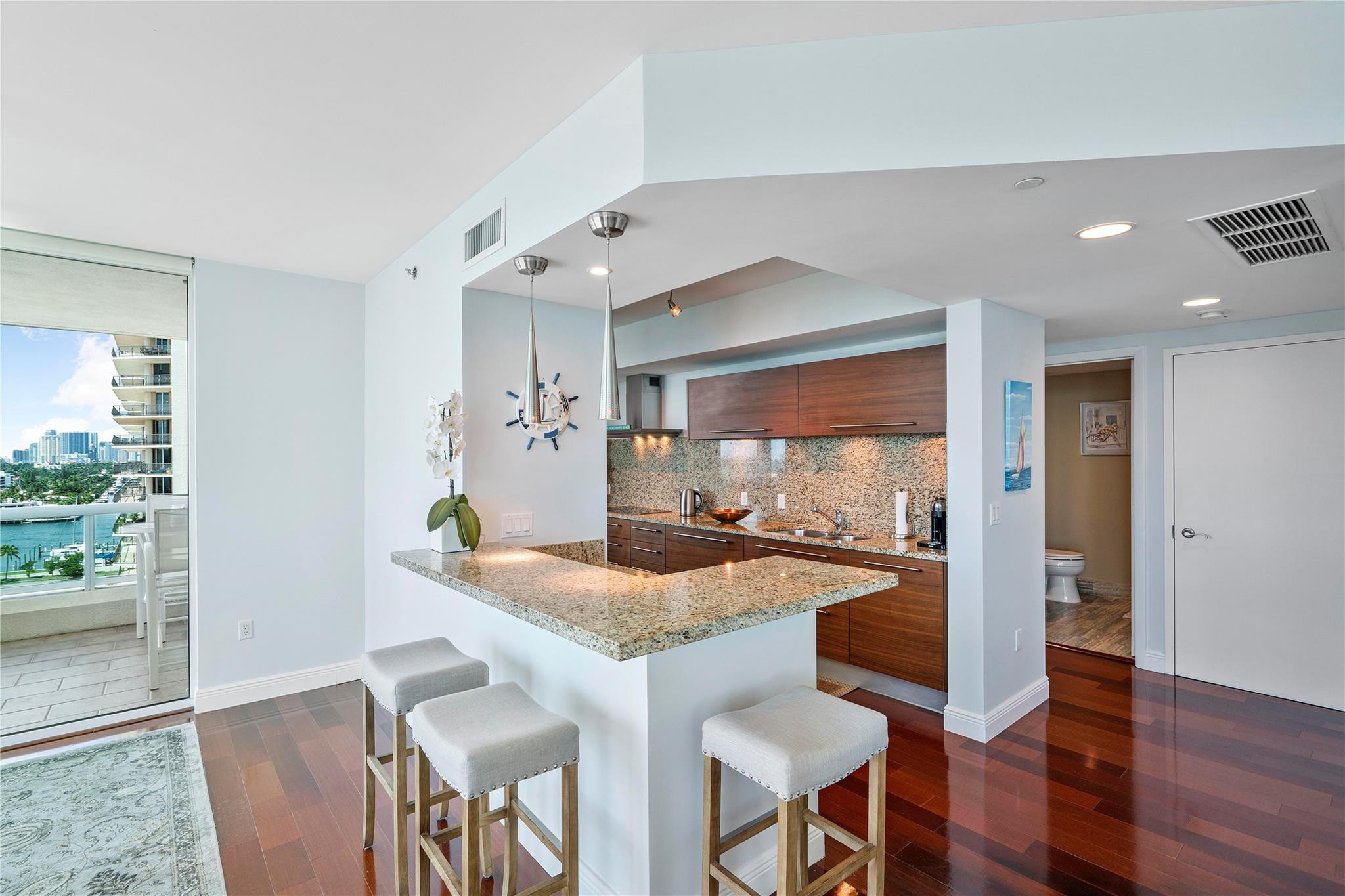 101 S Fort Lauderdale Beach Boulevard 1207 Property Photo 11