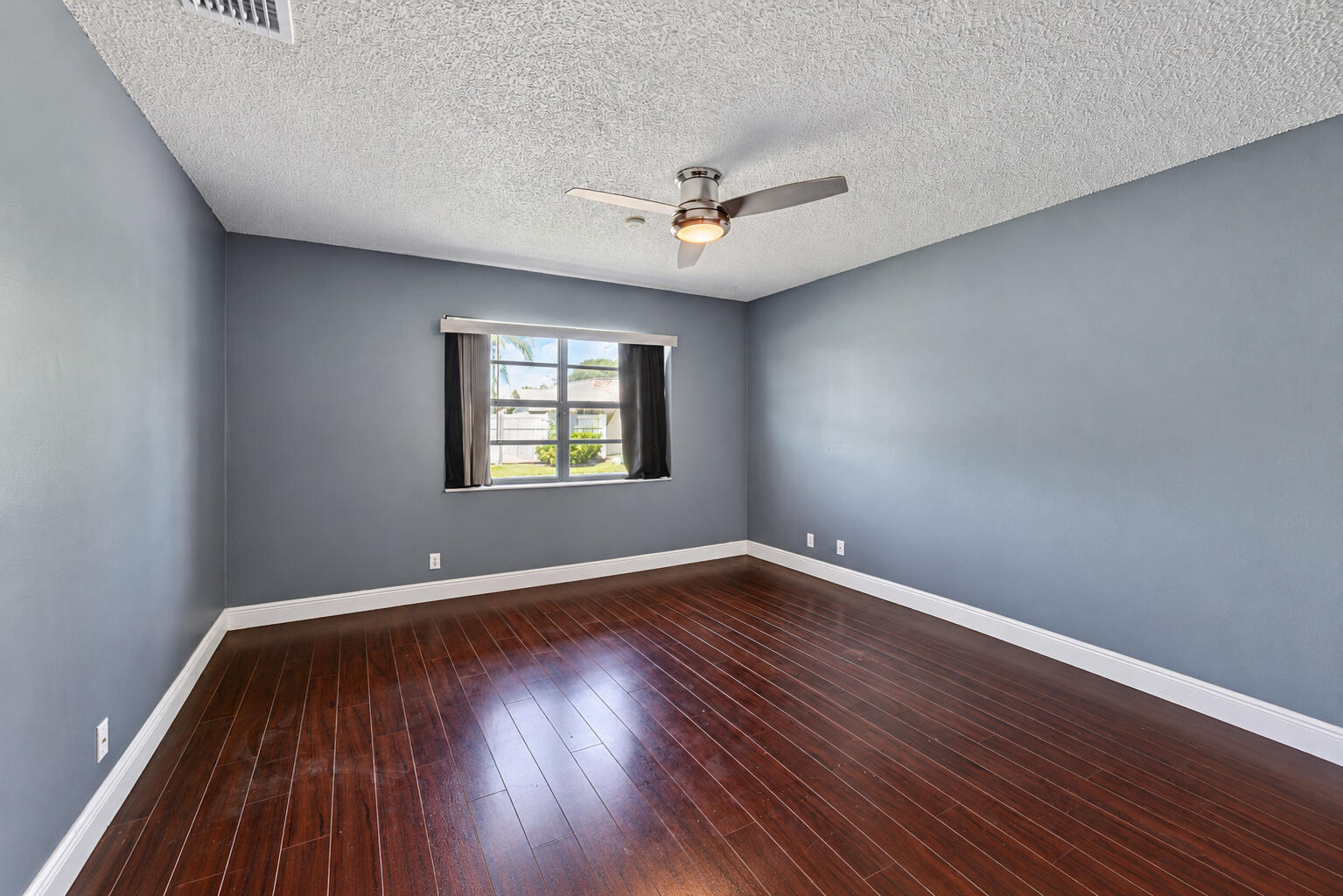 803 Banks Road Property Photo 16