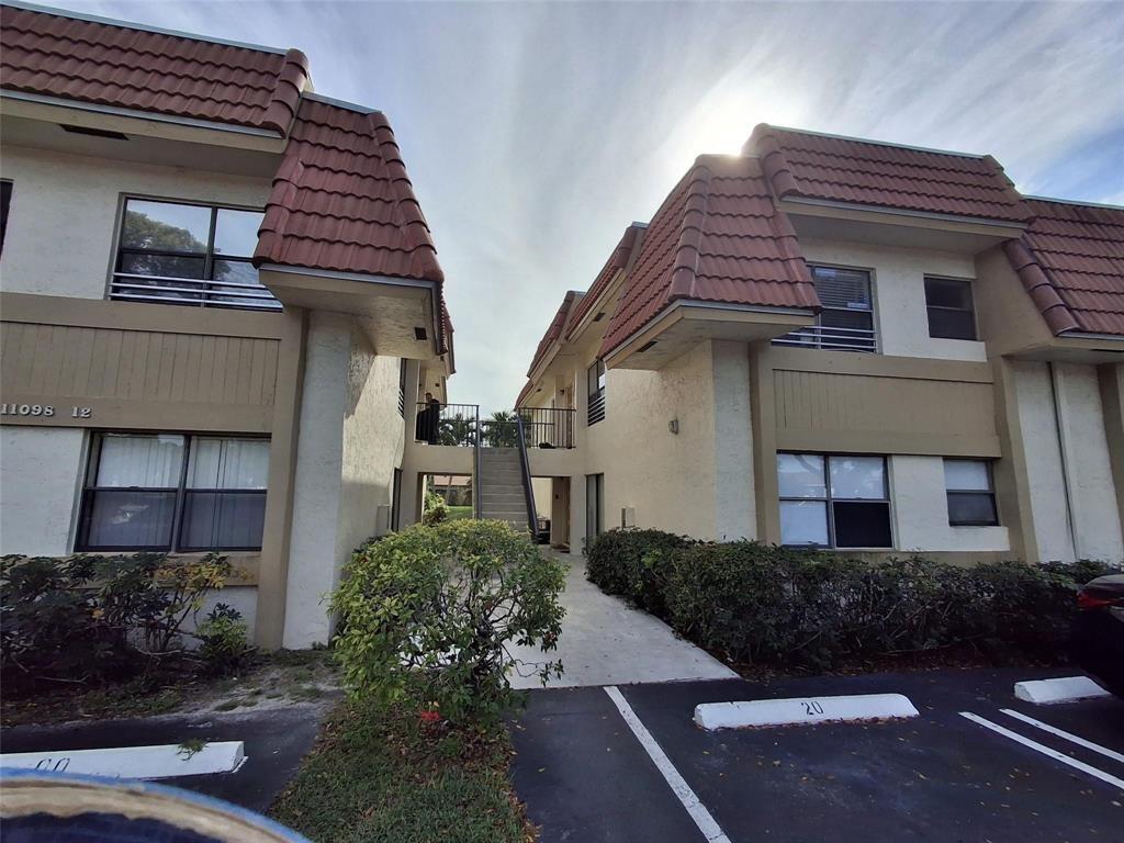 11034 ROYAL PALM Boulevard 2-5 Property Photo 1