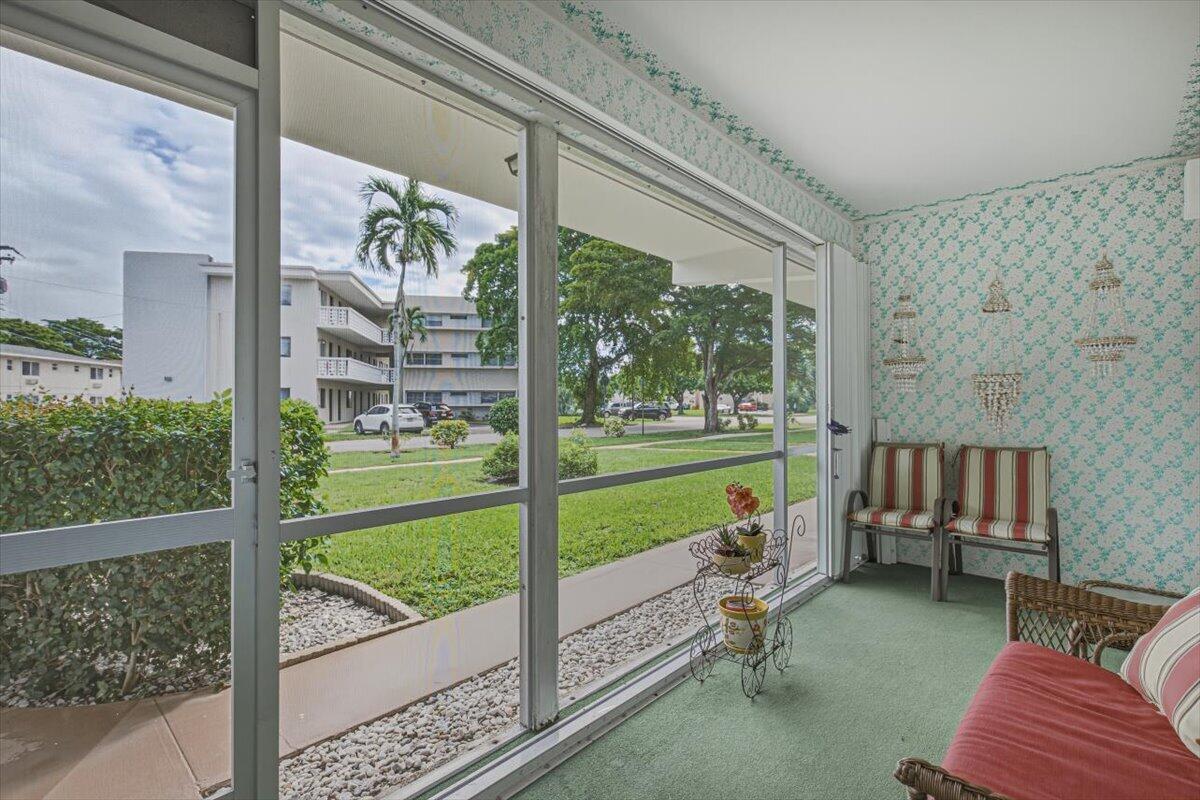 500 S Luna Court 4 Property Photo 4